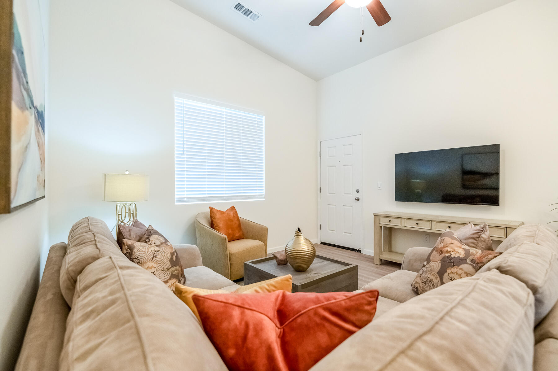 4140 E Kaweah Ave, Visalia, CA 93292