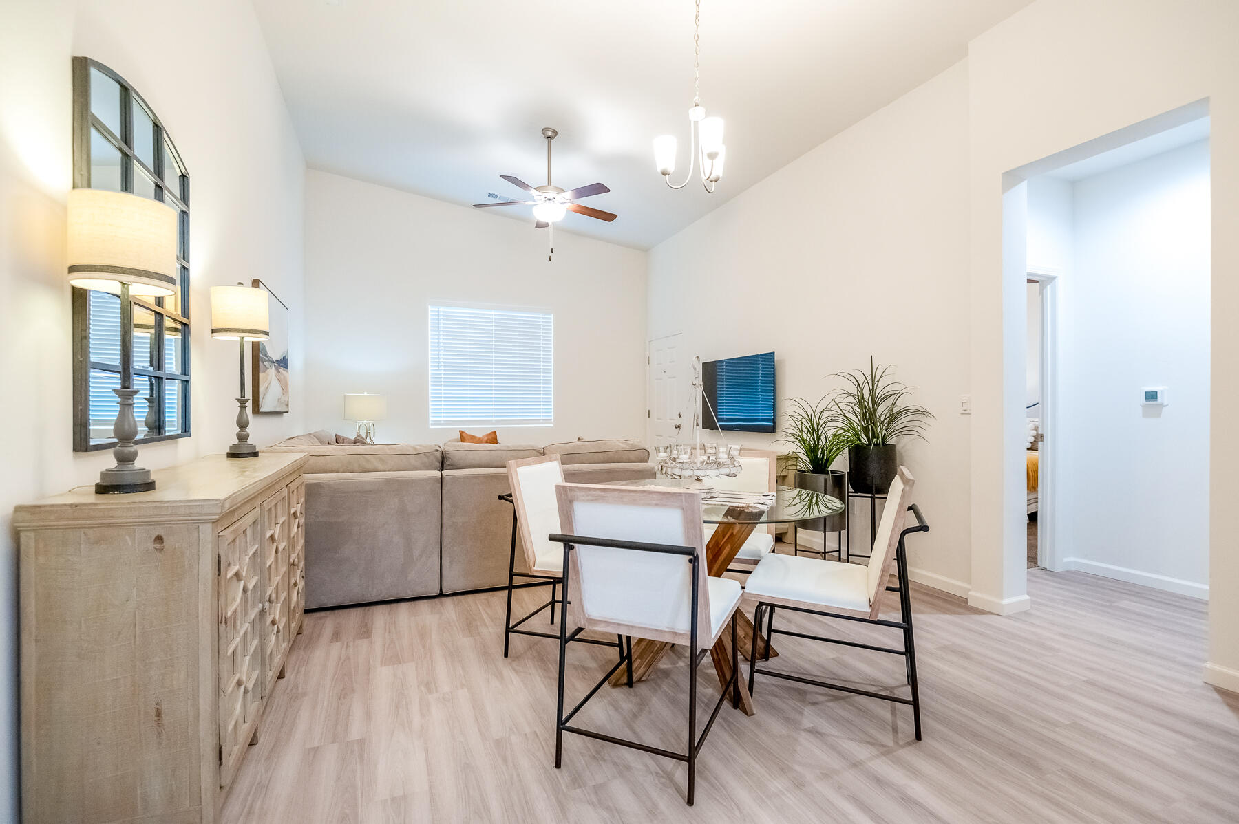 4140 E Kaweah Ave, Visalia, CA 93292