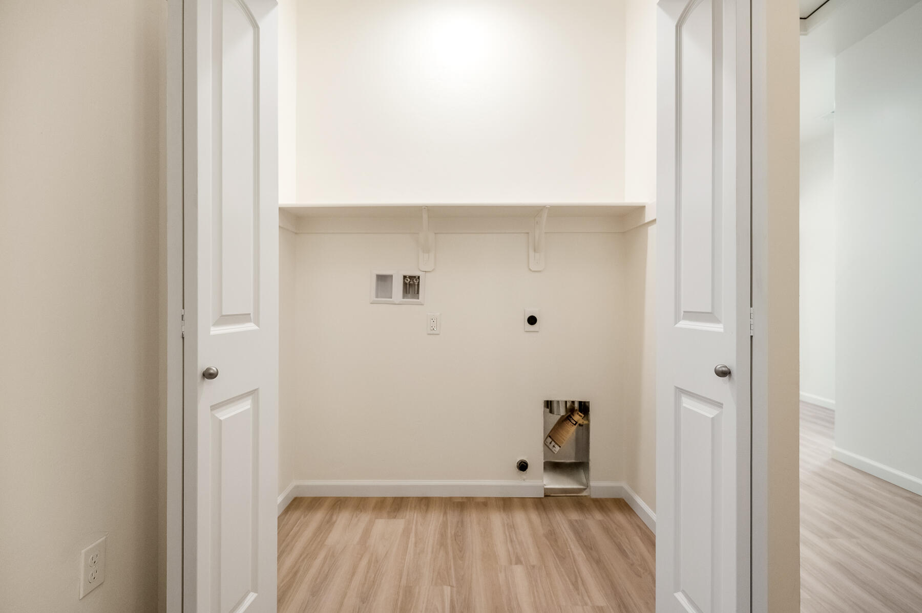 4140 E Kaweah Ave, Visalia, CA 93292