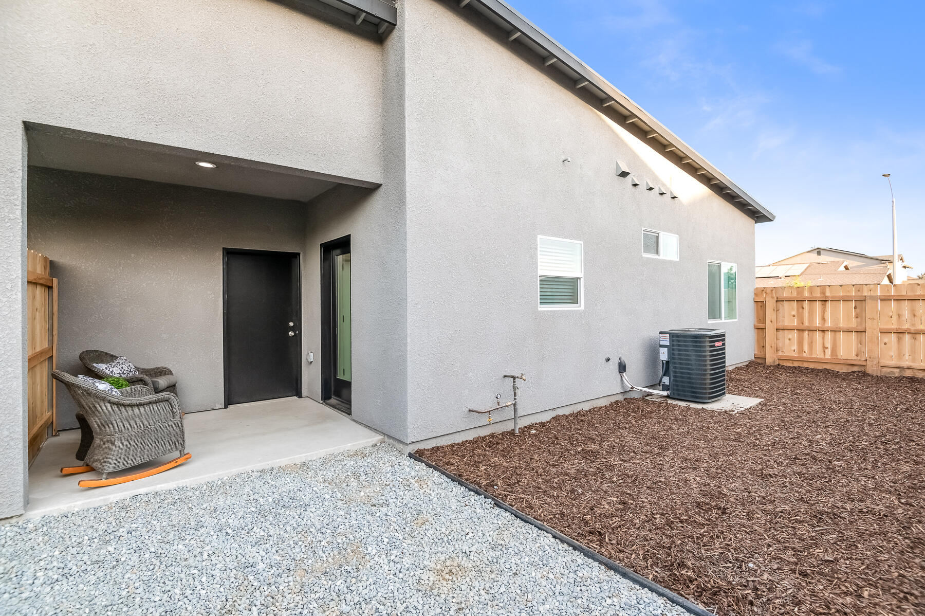 4140 E Kaweah Ave, Visalia, CA 93292