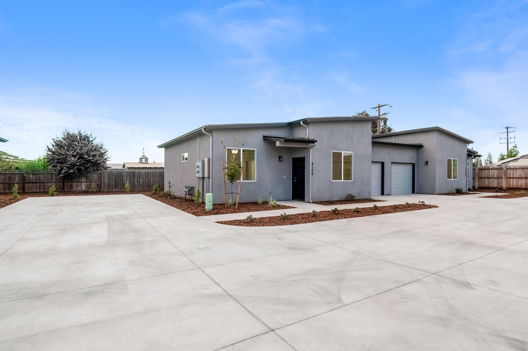 4140 E Kaweah Ave, Visalia, CA 93292