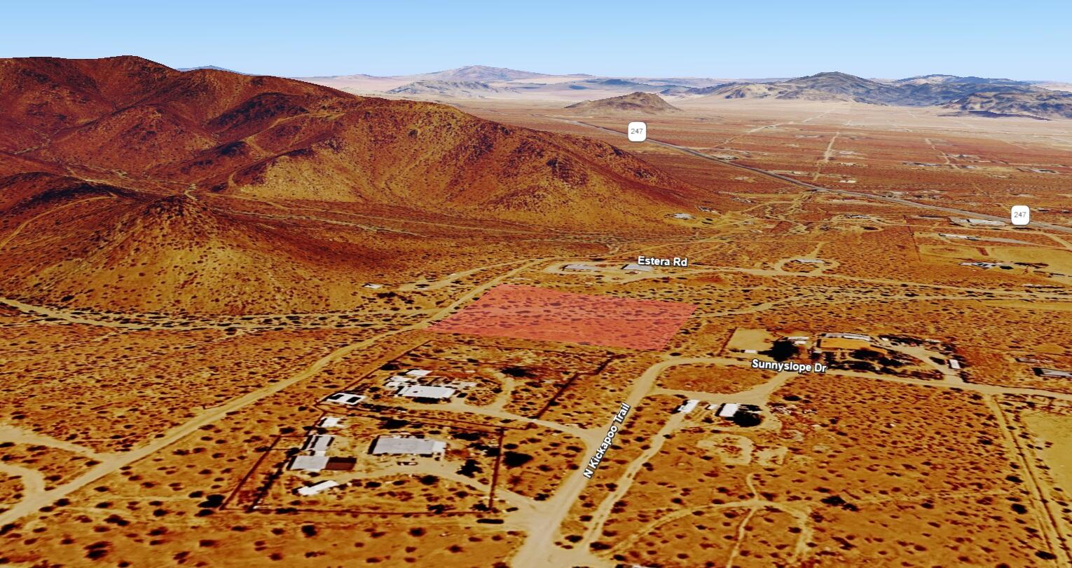 1530 N Jemez Trl, Landers, CA 92285