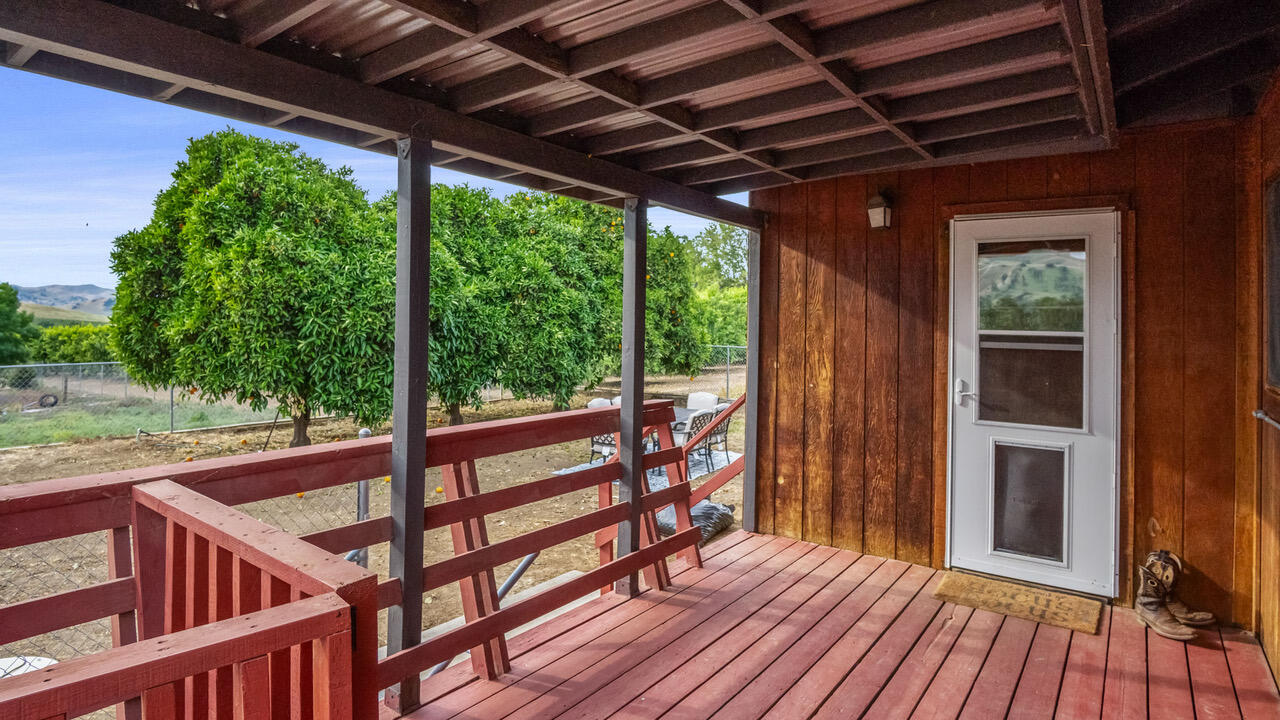 31068 Success Valley Dr, Porterville, CA 93257