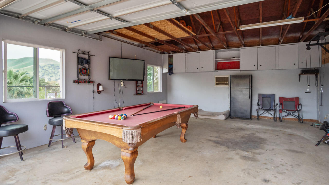 31068 Success Valley Dr, Porterville, CA 93257