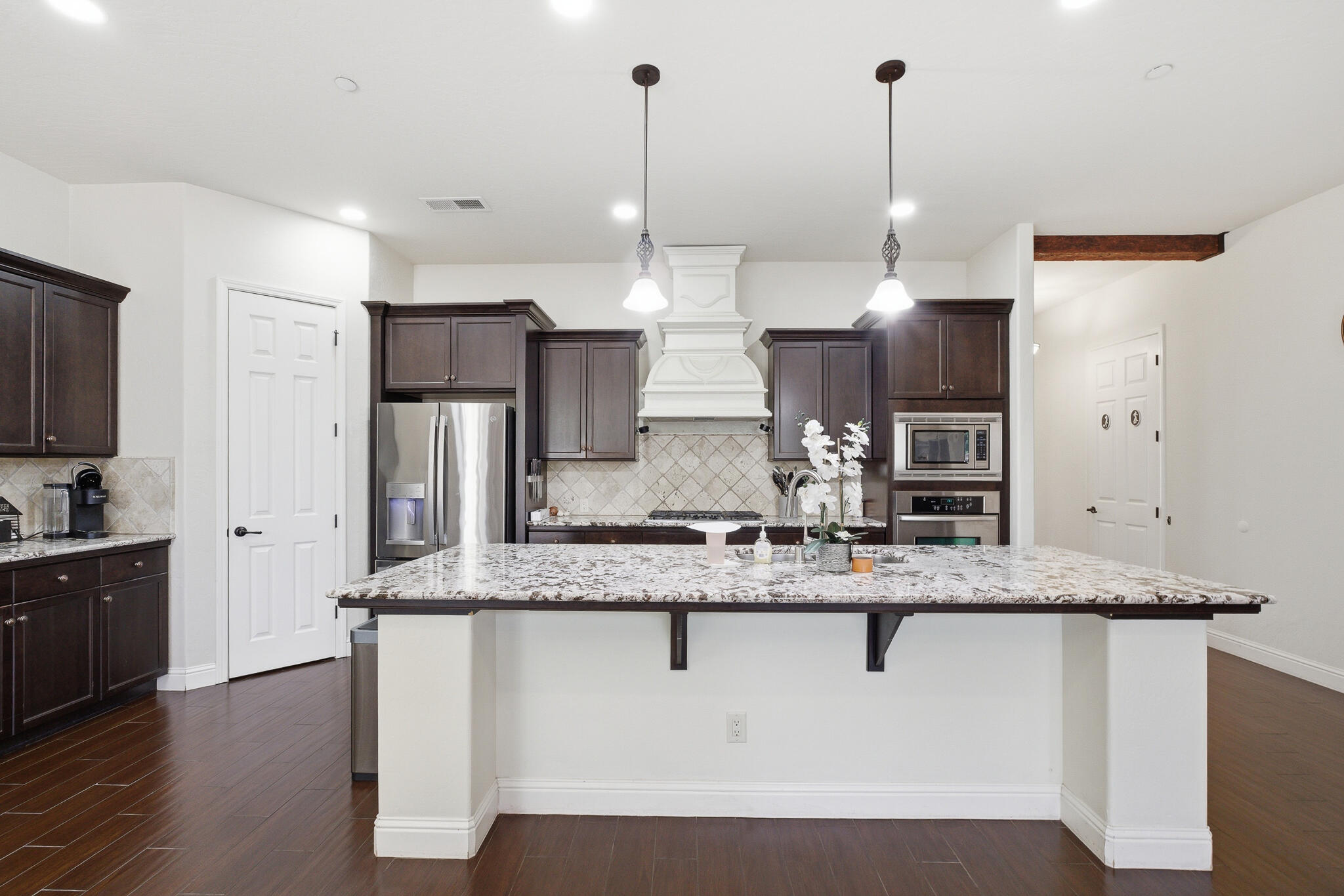 11327 N Via Napoli Dr, Fresno, CA 93730