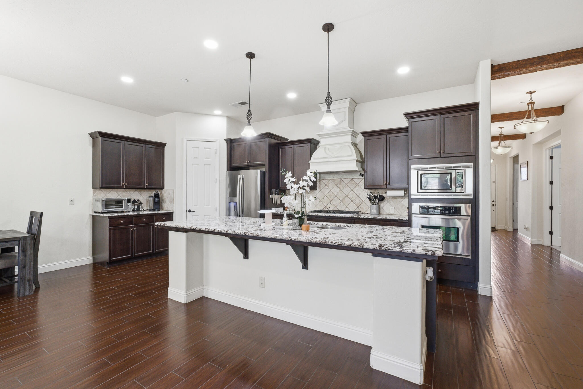 11327 N Via Napoli Dr, Fresno, CA 93730