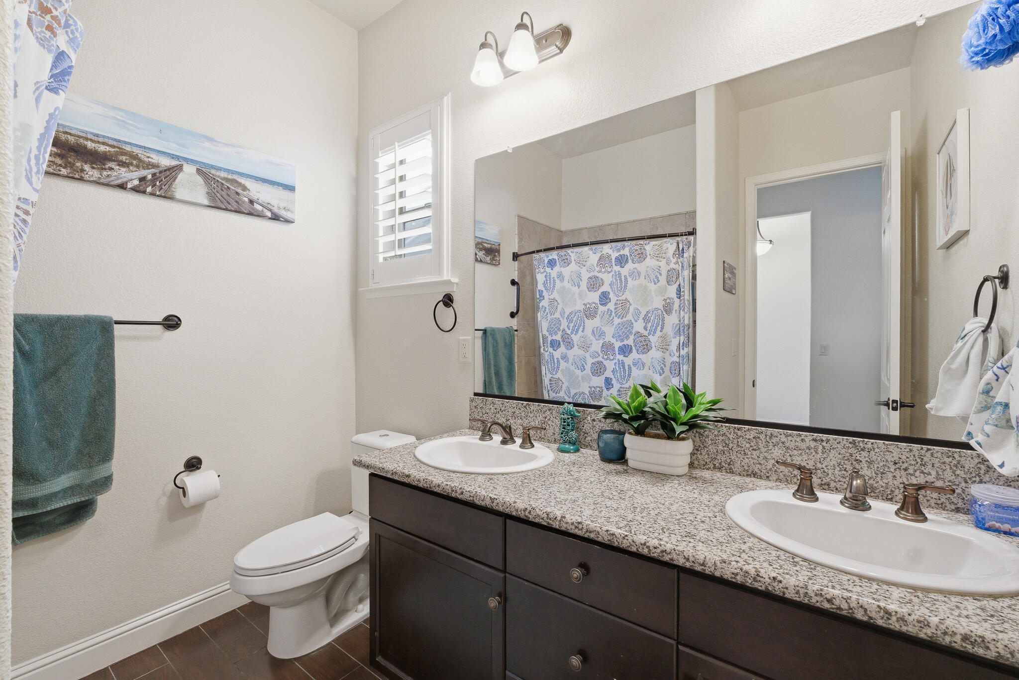 11327 N Via Napoli Dr, Fresno, CA 93730