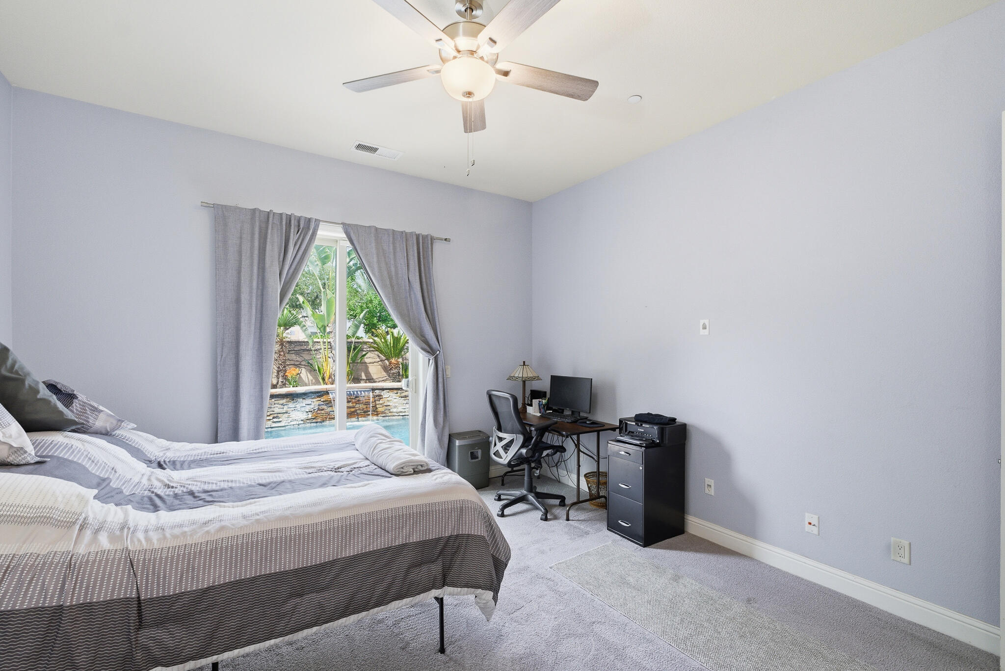 11327 N Via Napoli Dr, Fresno, CA 93730