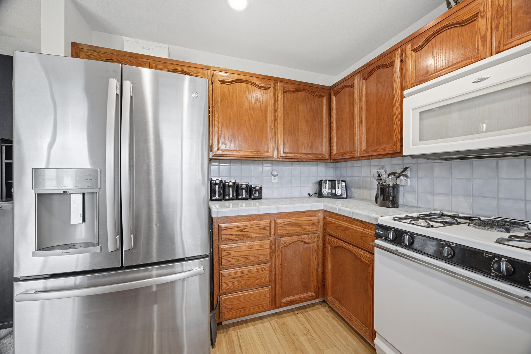 4918 W Chestnut Ave, Visalia, CA 93277