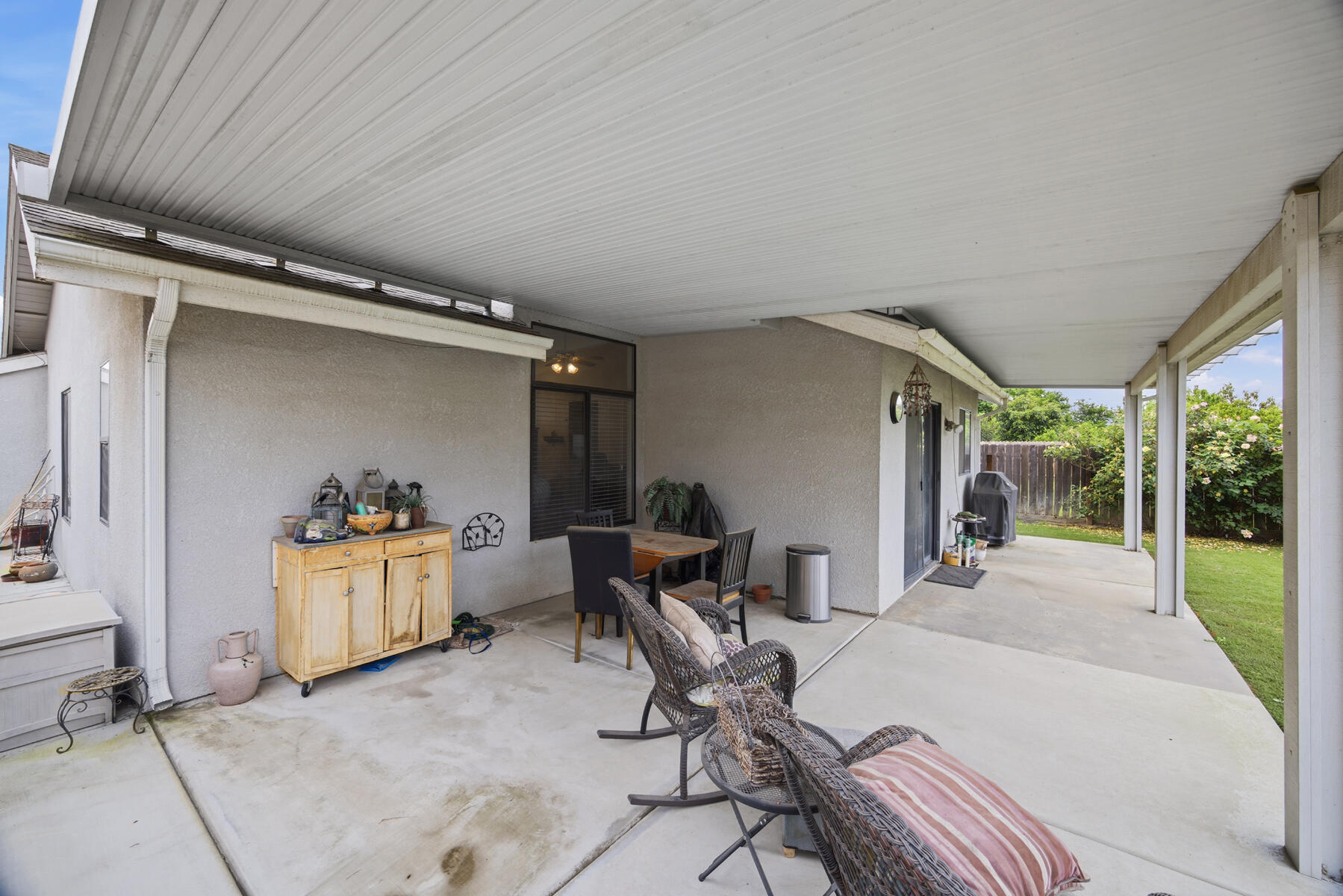 4918 W Chestnut Ave, Visalia, CA 93277