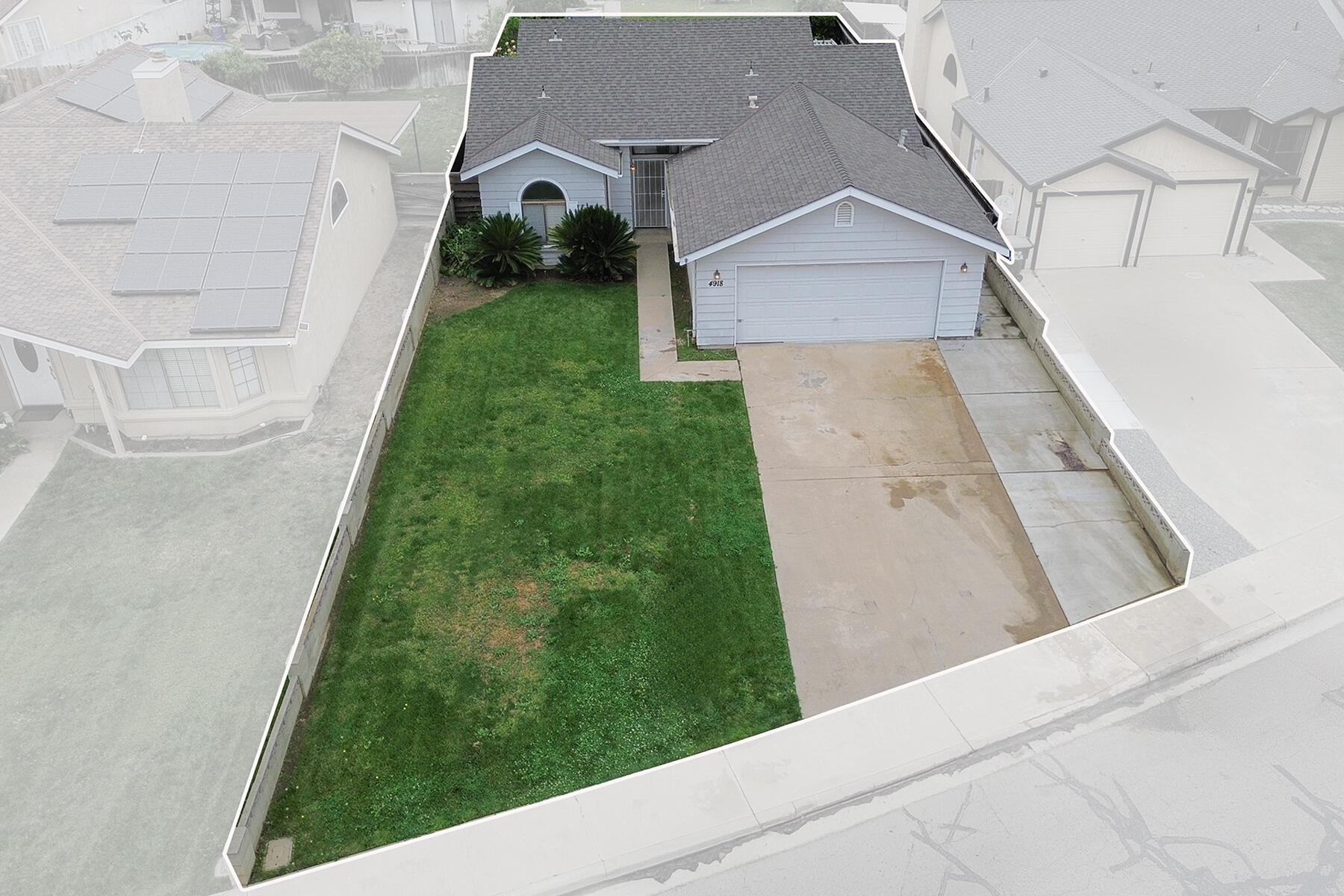 4918 W Chestnut Ave, Visalia, CA 93277