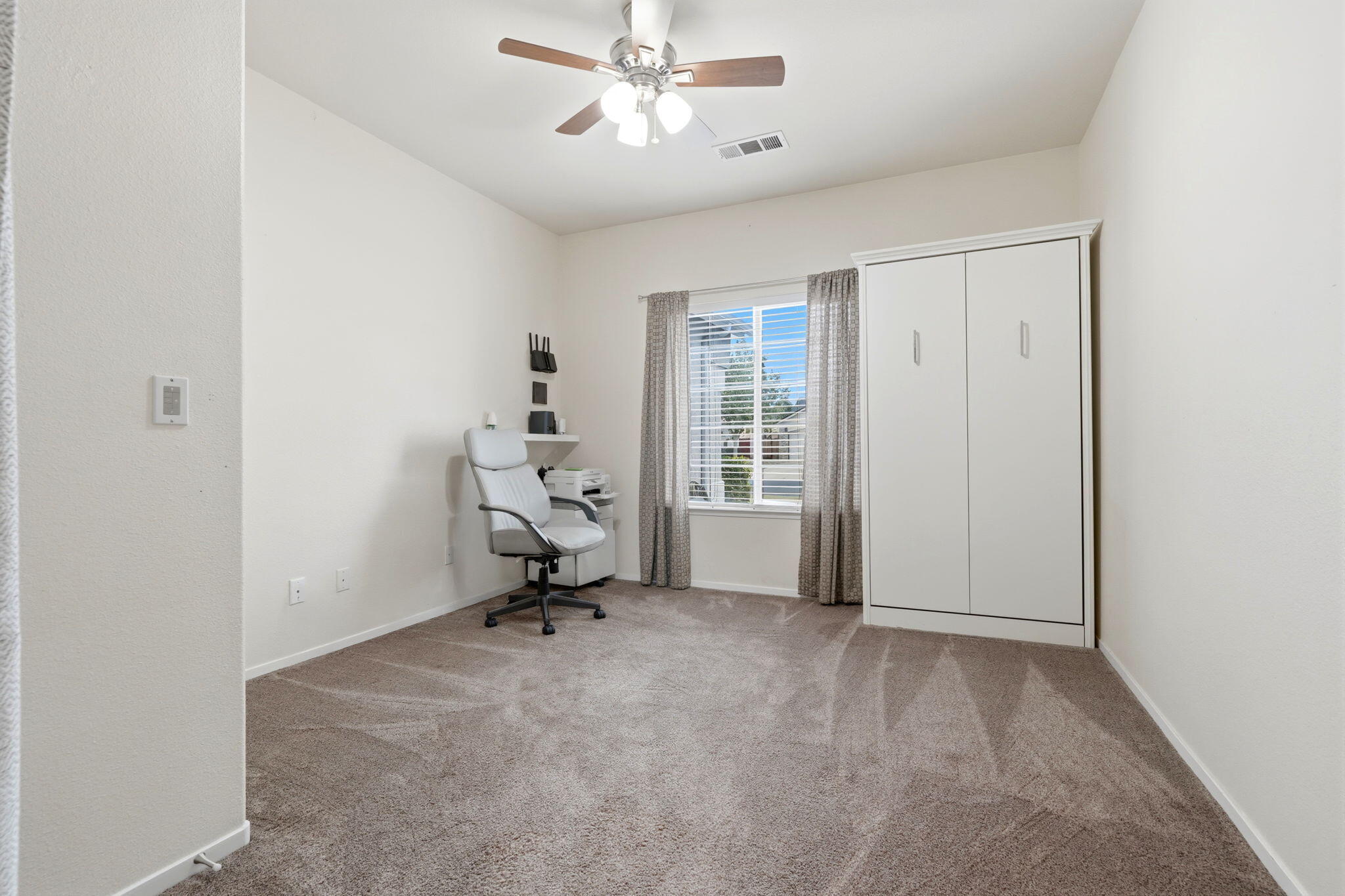 1497 Persimmon St, Lemoore, CA 93245