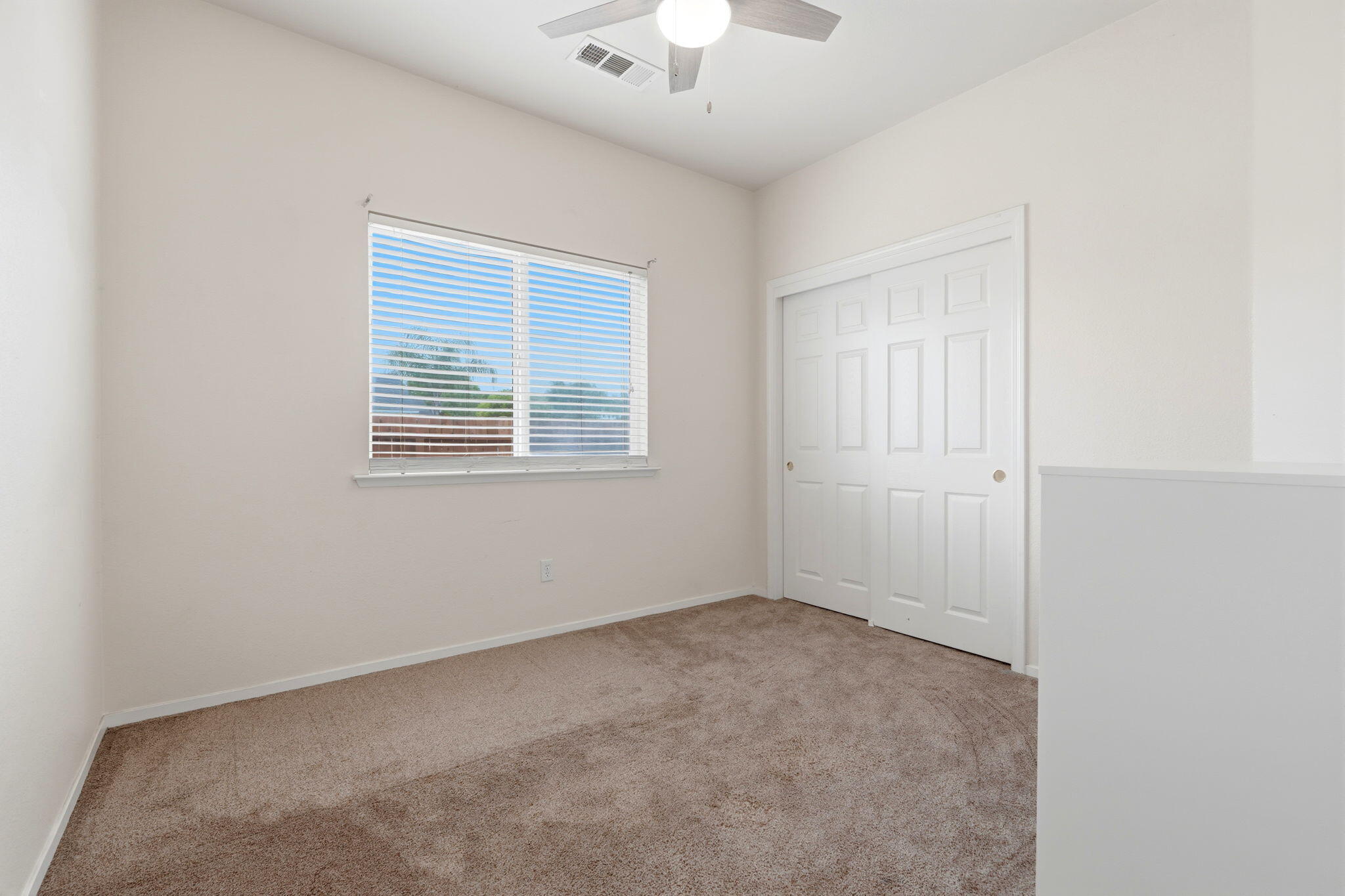 1497 Persimmon St, Lemoore, CA 93245