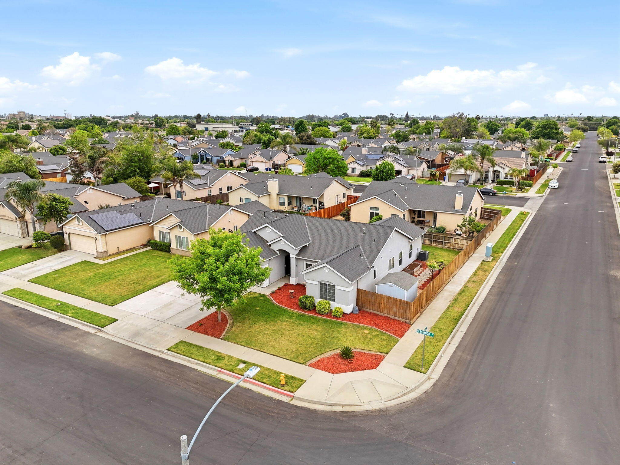 1497 Persimmon St, Lemoore, CA 93245