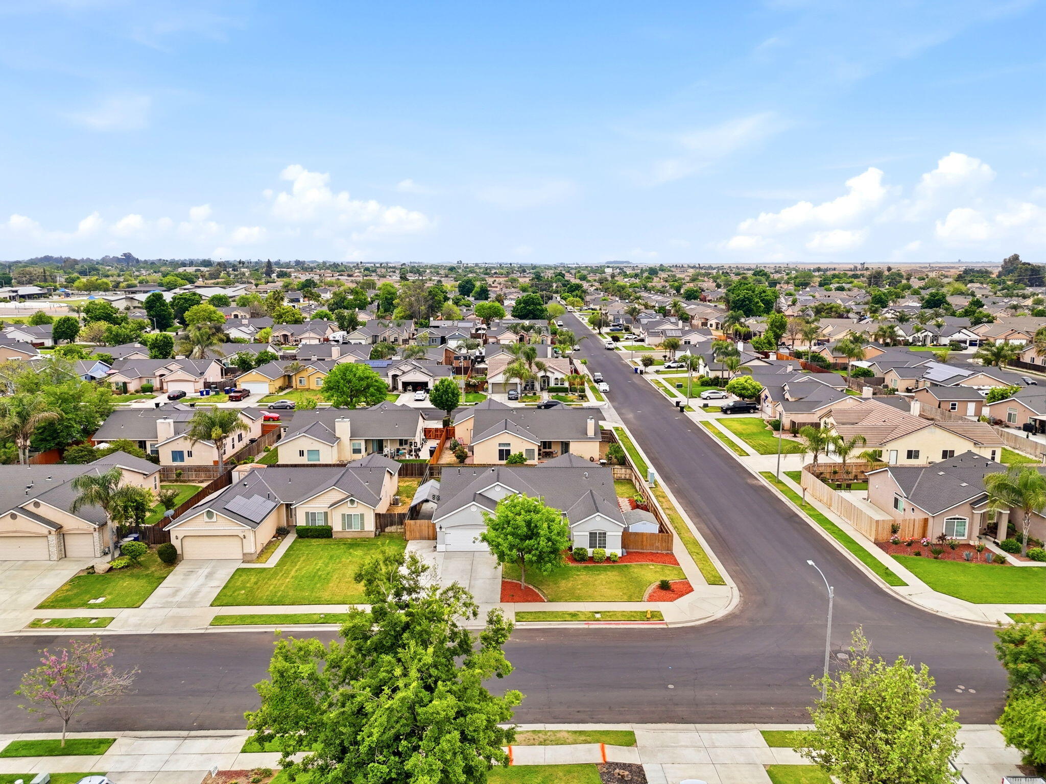 1497 Persimmon St, Lemoore, CA 93245