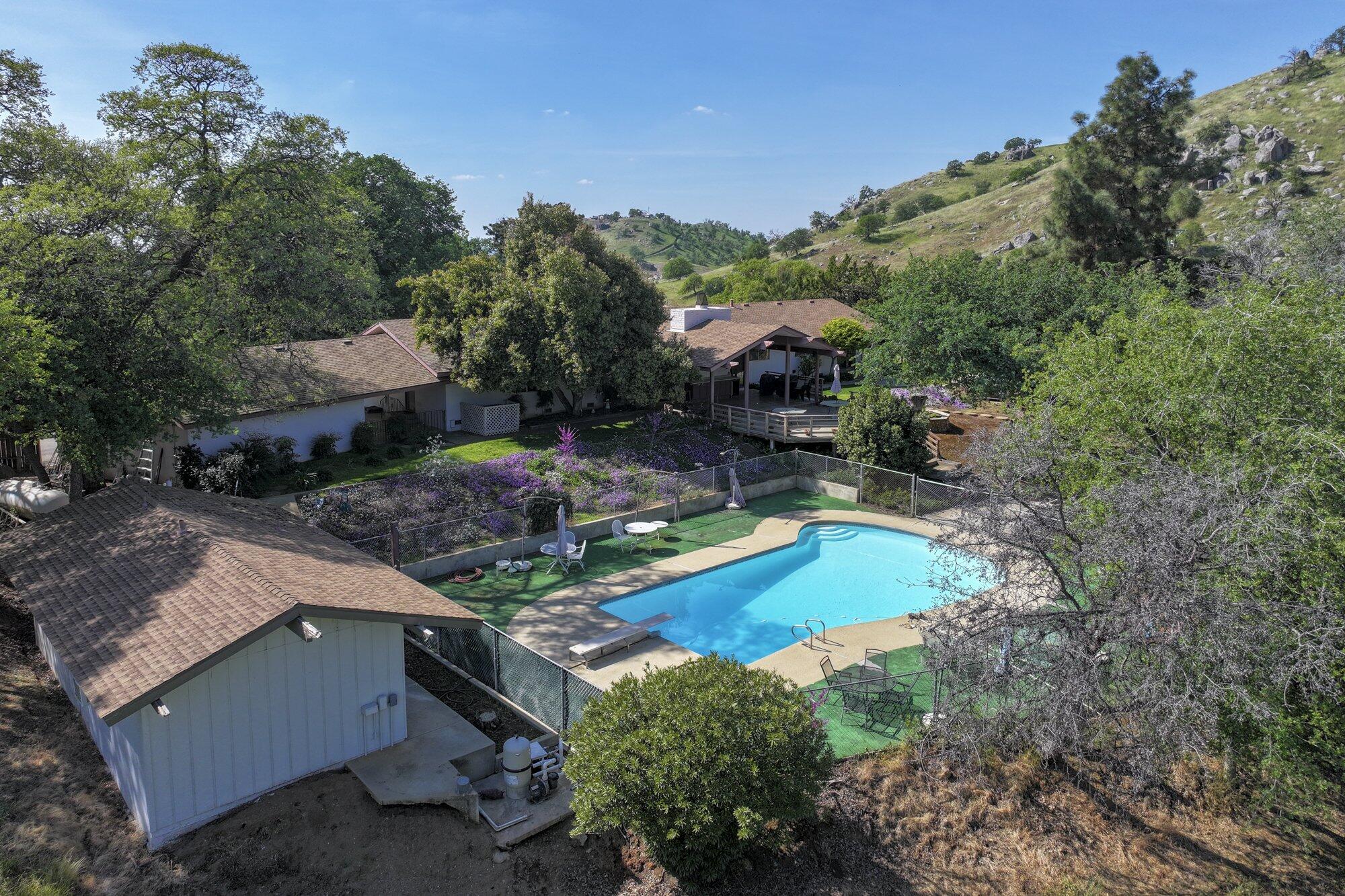 43008 Dr 152, Orosi, CA 93647