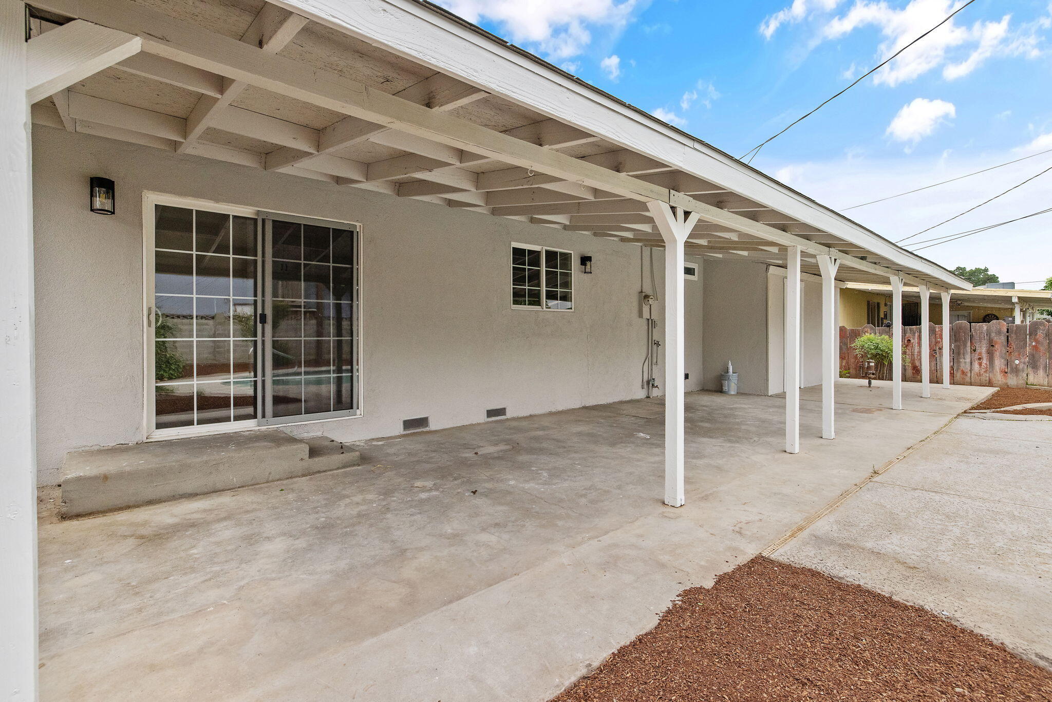 215 Lombardy Ln, Lemoore, CA 93245