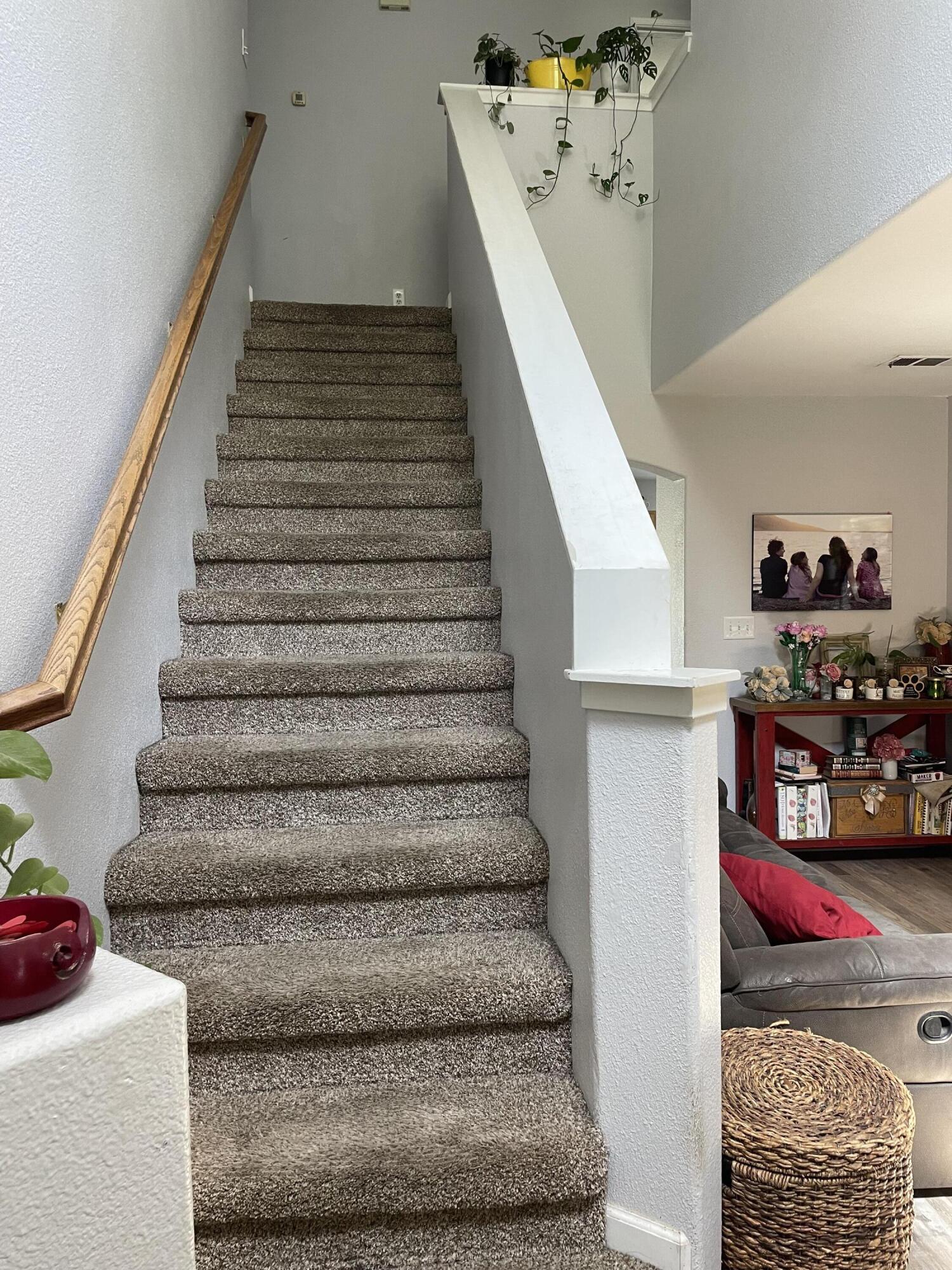 1852 Santa Maria Ave, Porterville, CA 93257