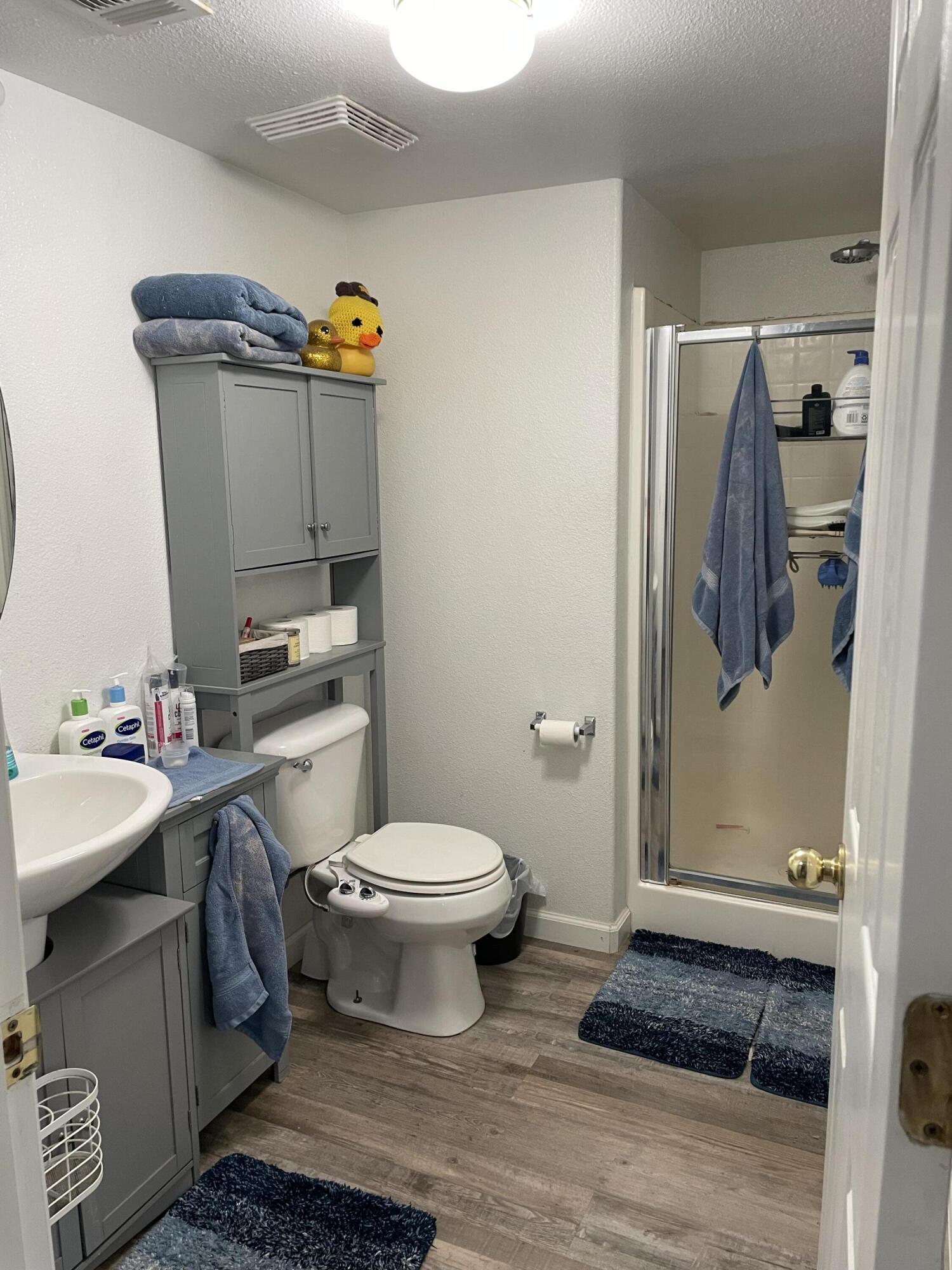 1852 Santa Maria Ave, Porterville, CA 93257