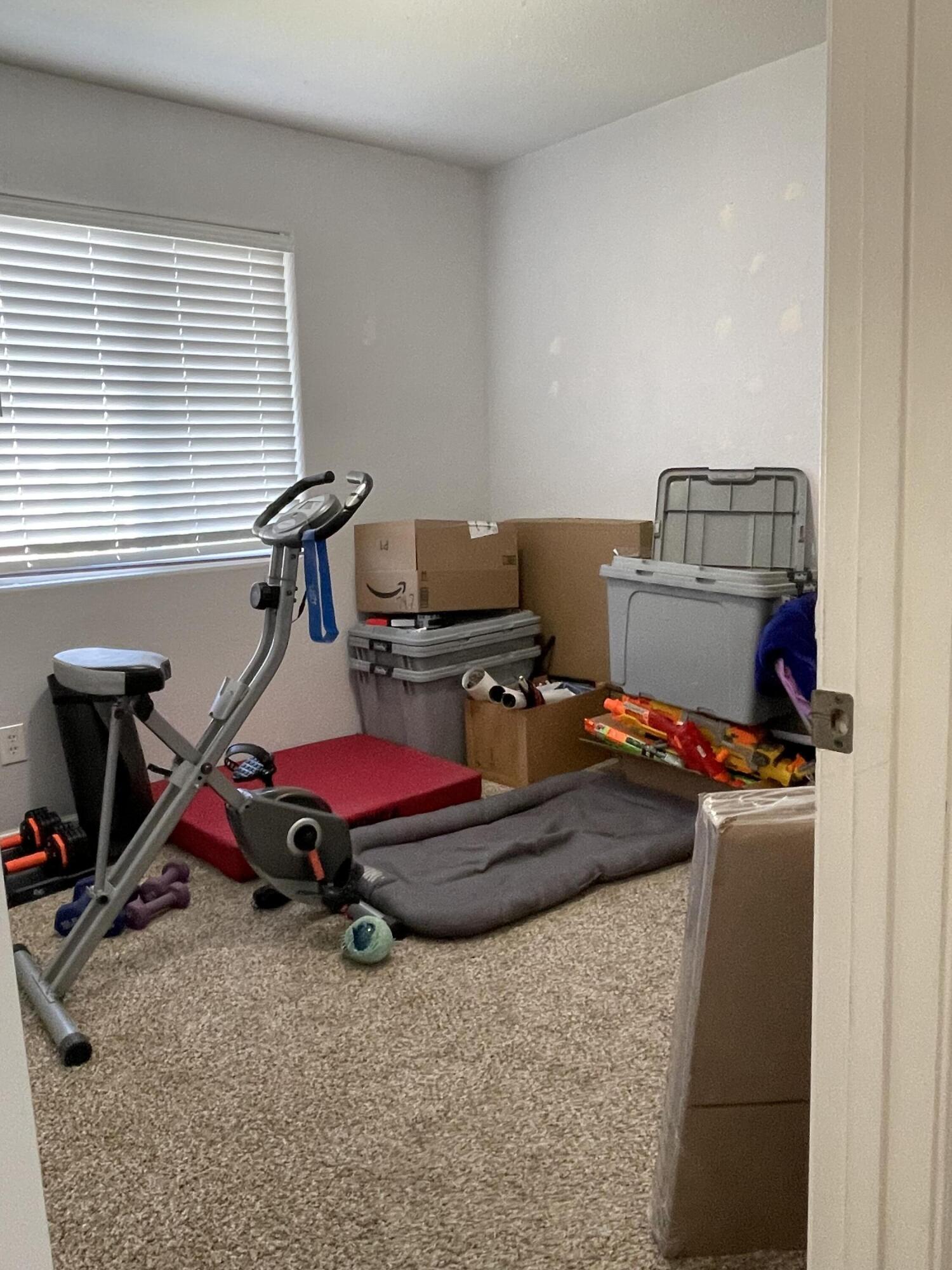 1852 Santa Maria Ave, Porterville, CA 93257