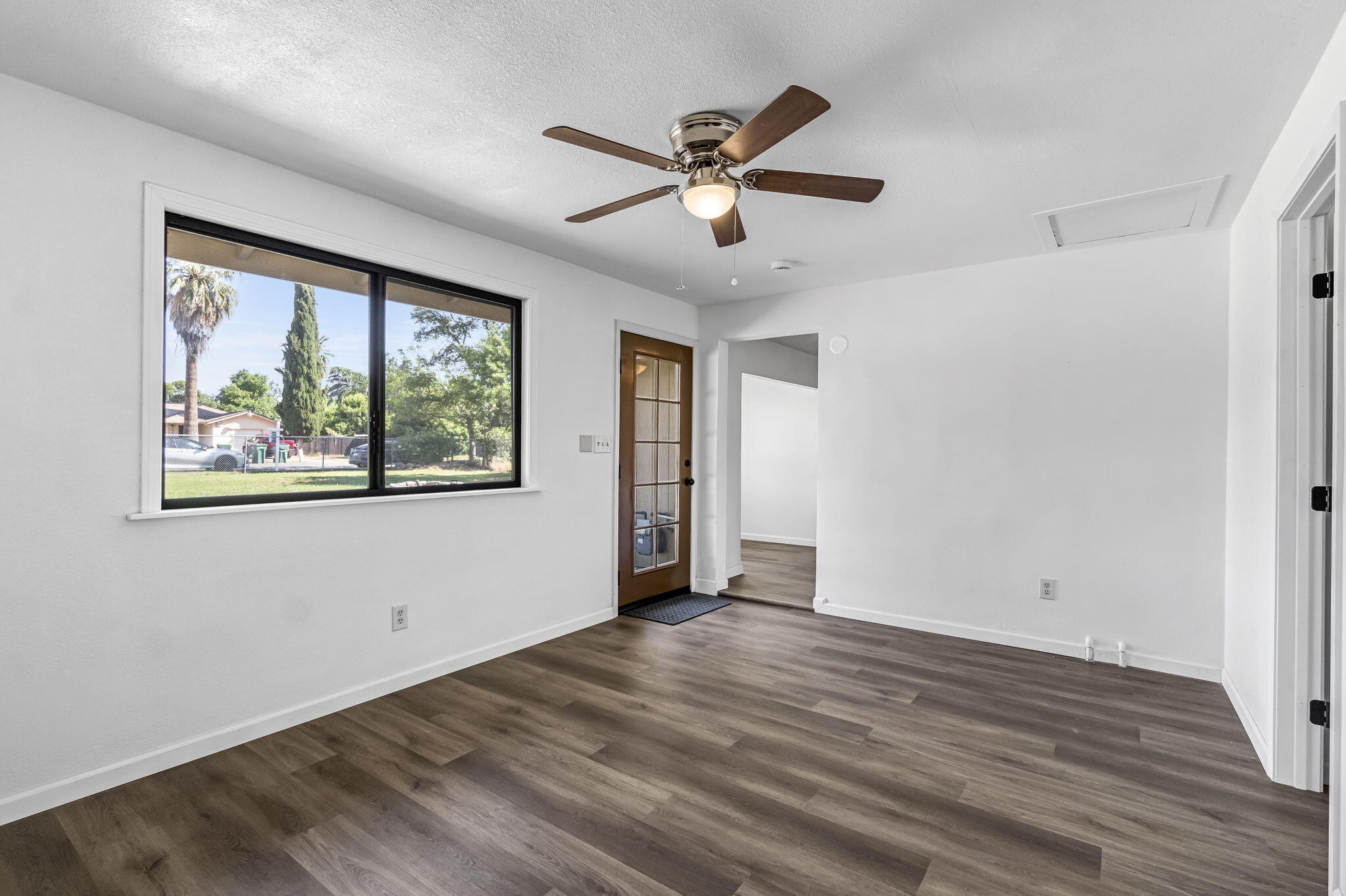 5132 E Washington Ave, Fresno, CA 93727