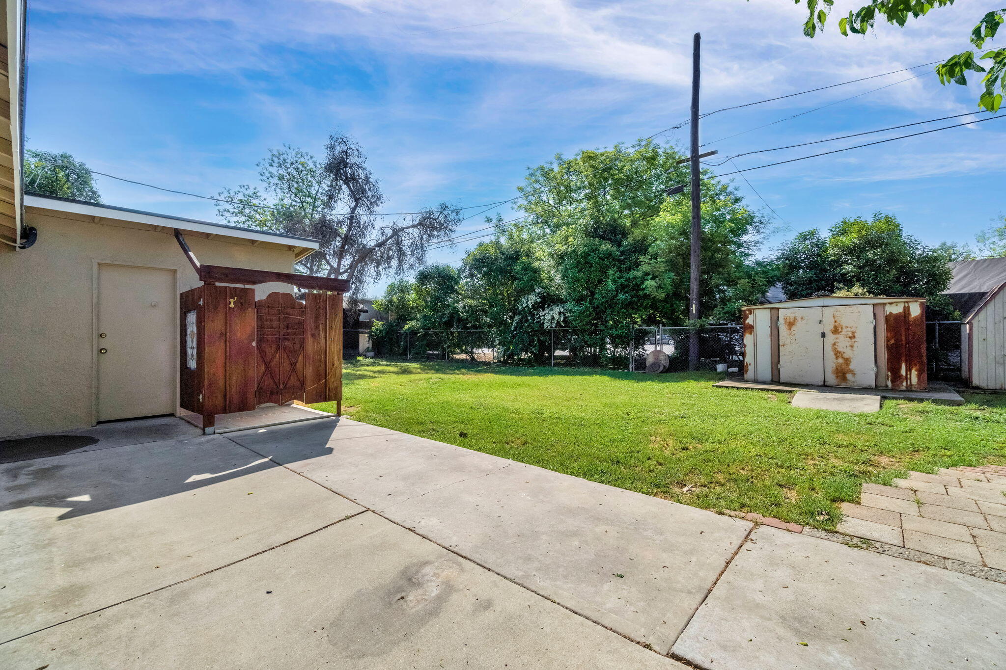 5132 E Washington Ave, Fresno, CA 93727