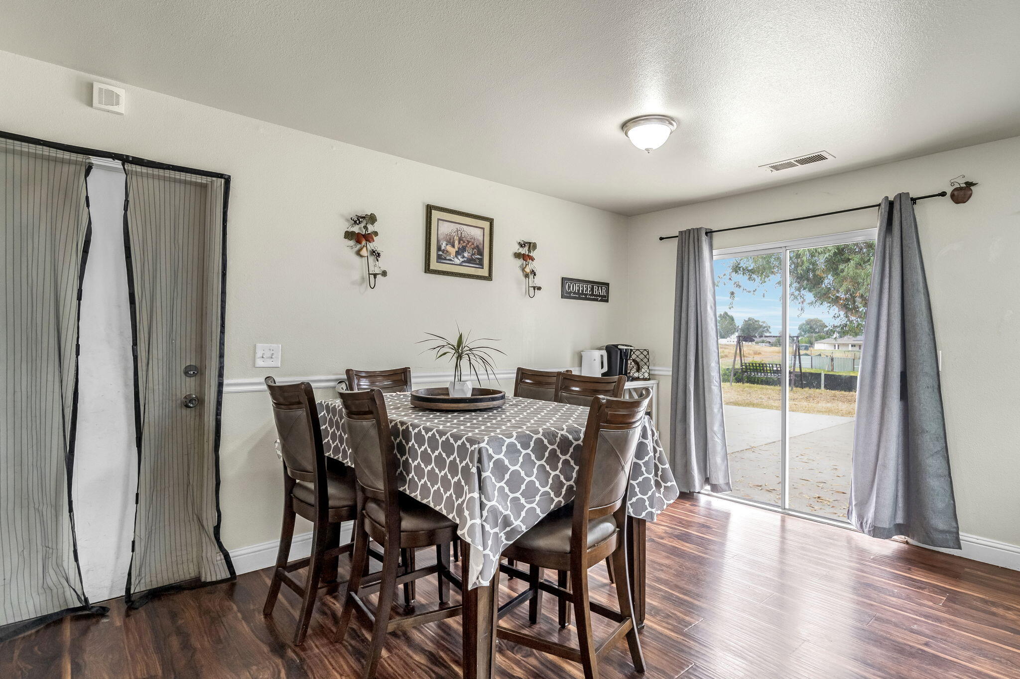 19729 Brightwood Rd, Madera, CA 93638