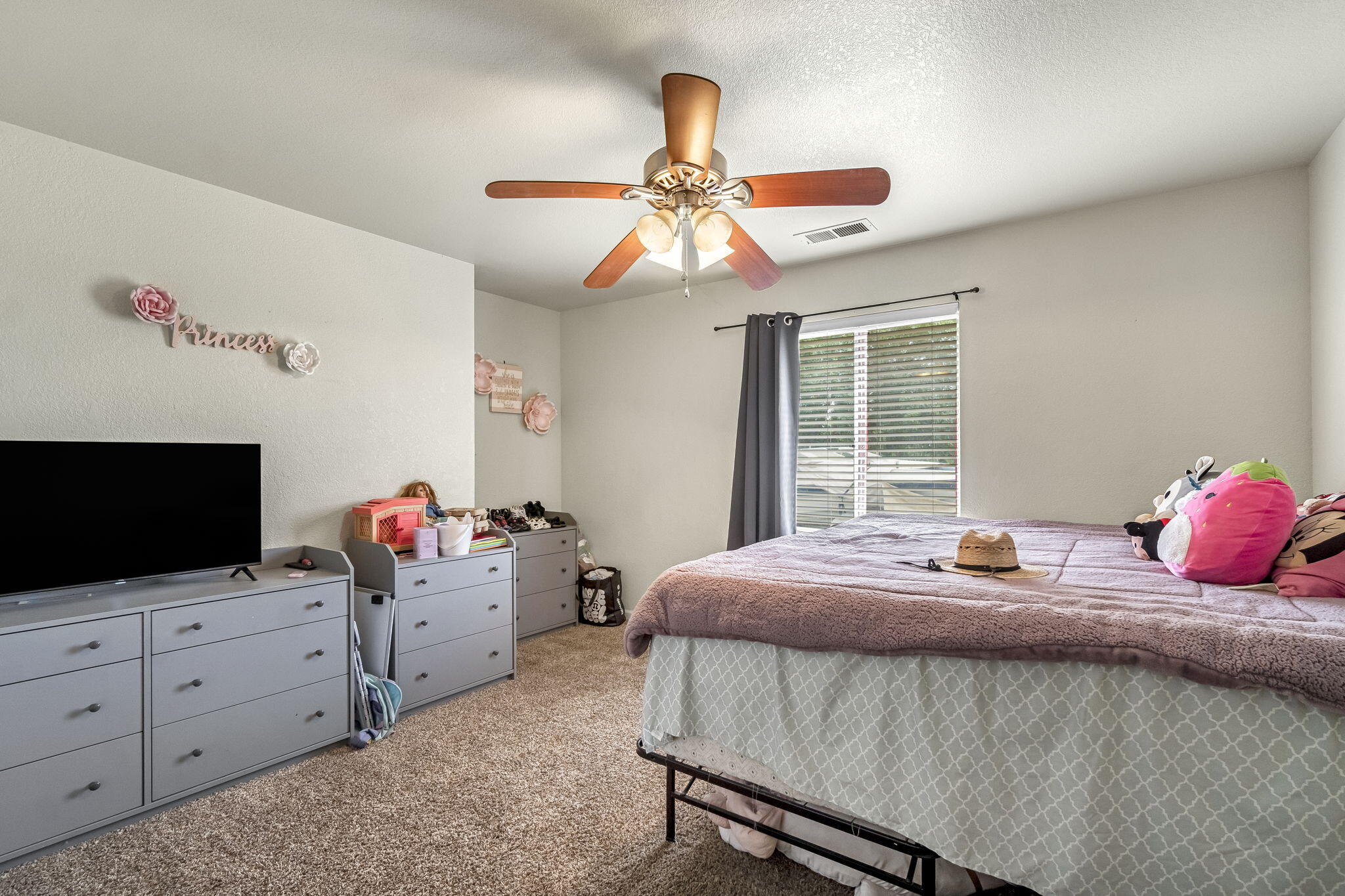 19729 Brightwood Rd, Madera, CA 93638