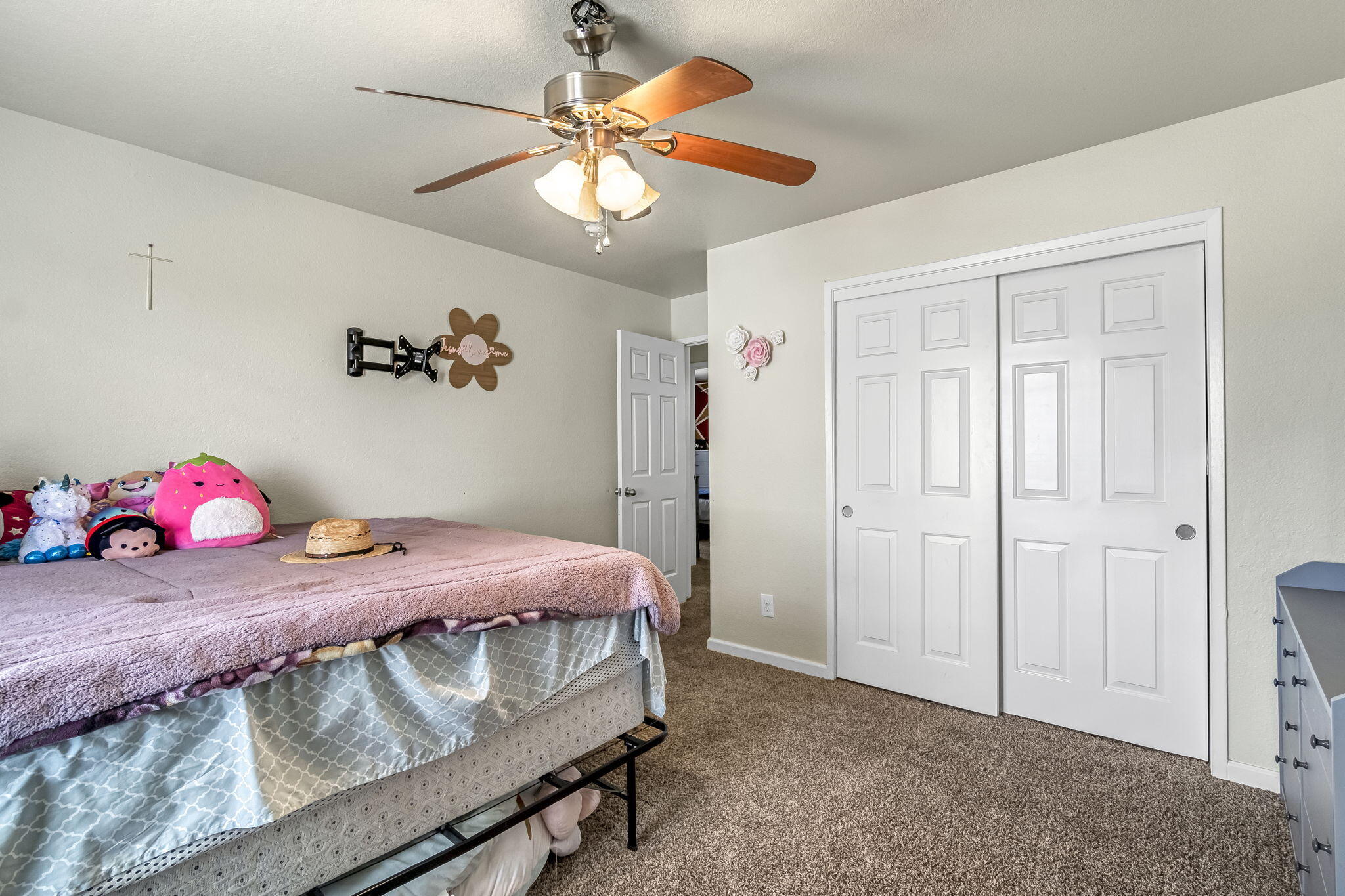 19729 Brightwood Rd, Madera, CA 93638