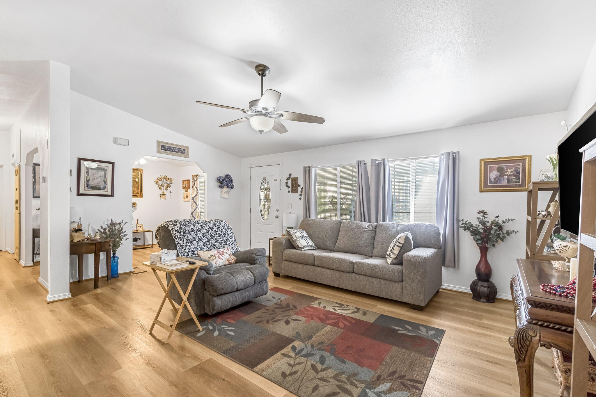 1218 E Cleveland Ave #142, Madera, CA 93638