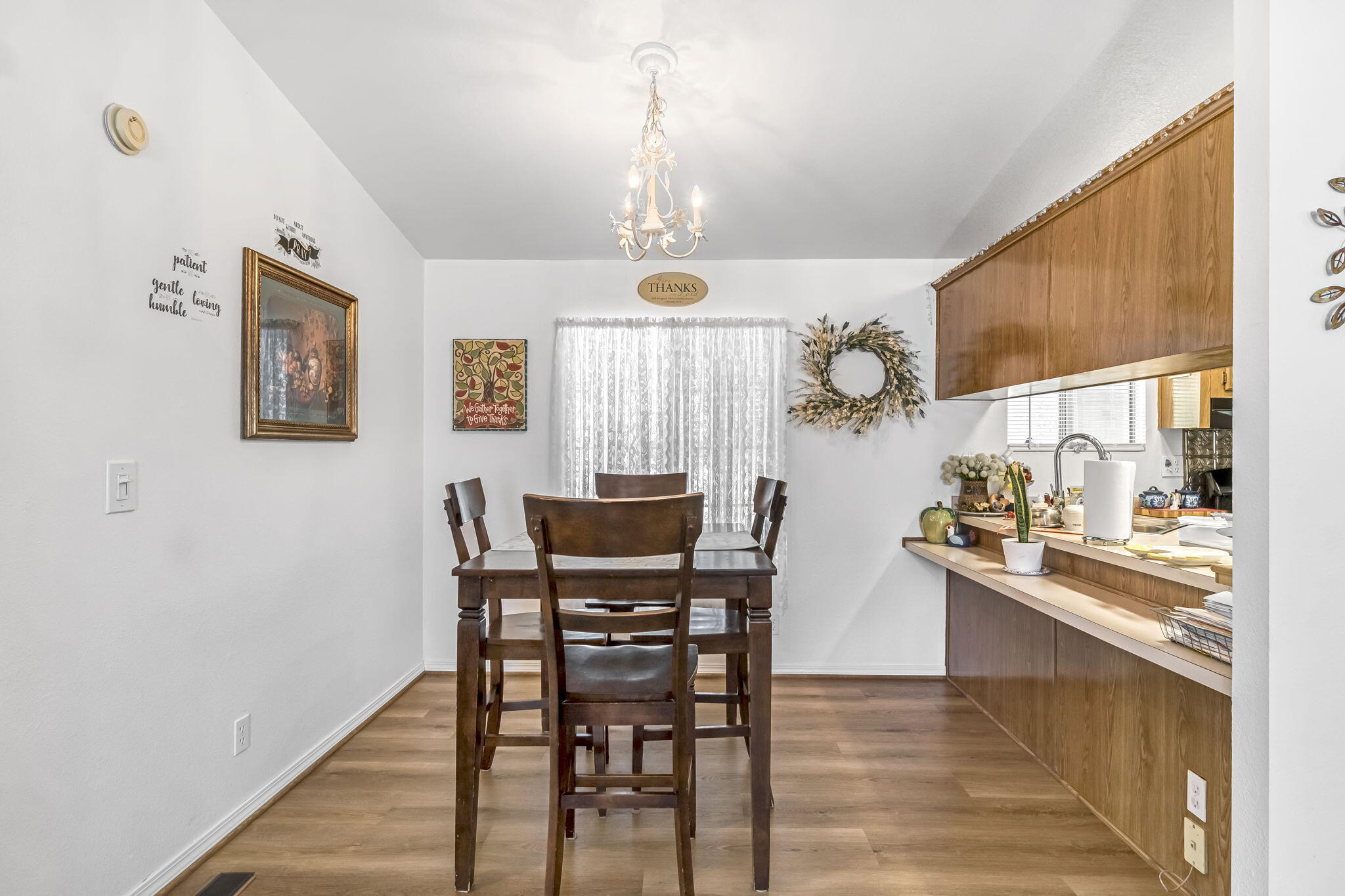 1218 E Cleveland Ave #142, Madera, CA 93638