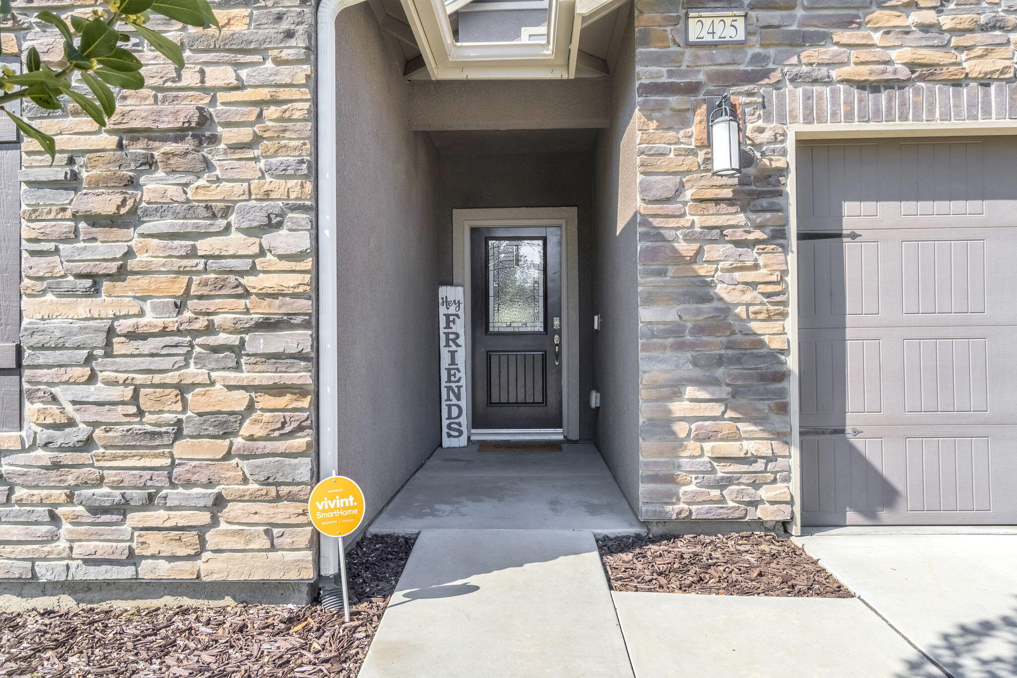 2425 N Divisadero St, Visalia, CA 93291