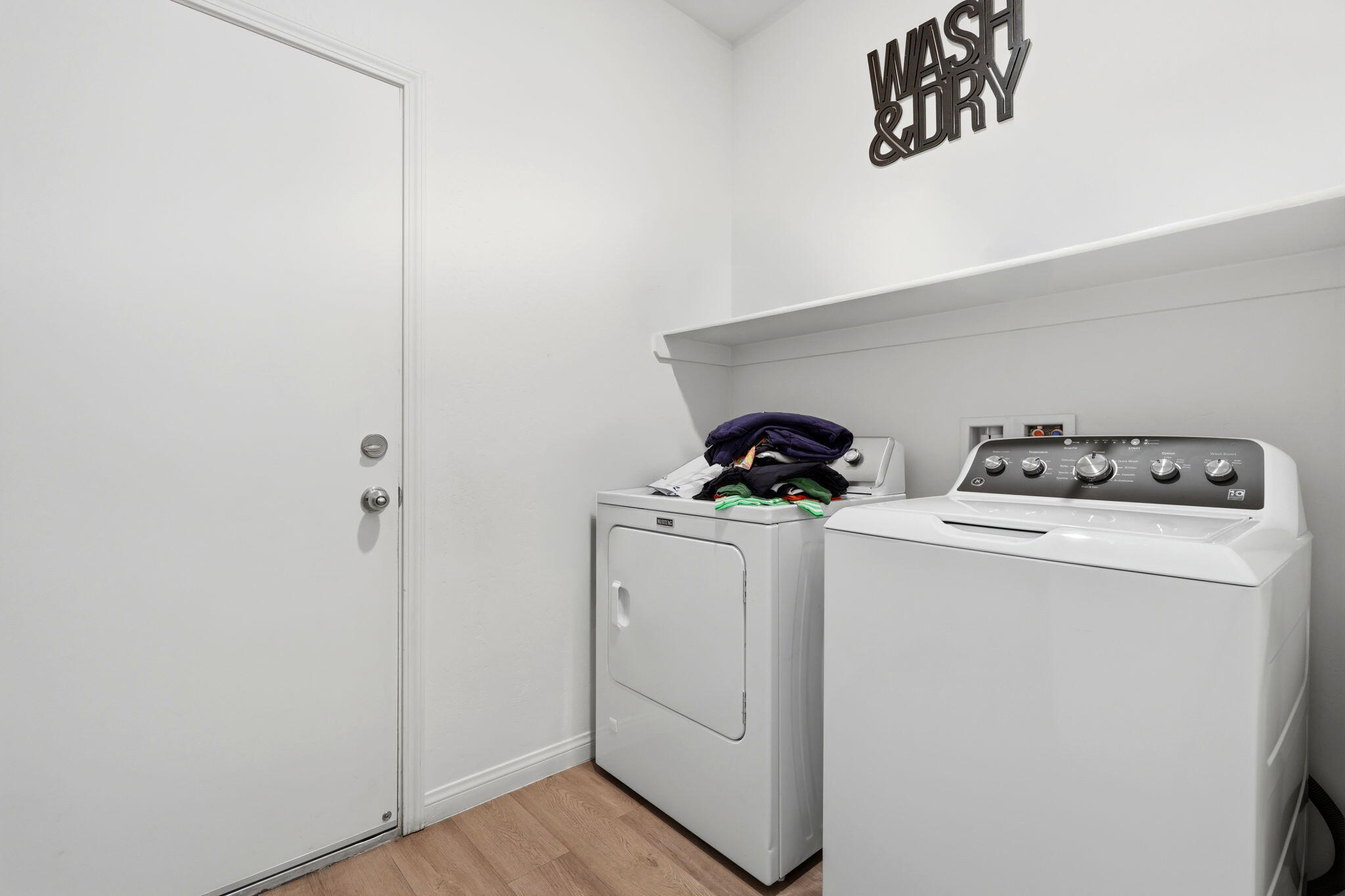 1037 Royal Oak St, Porterville, CA 93257