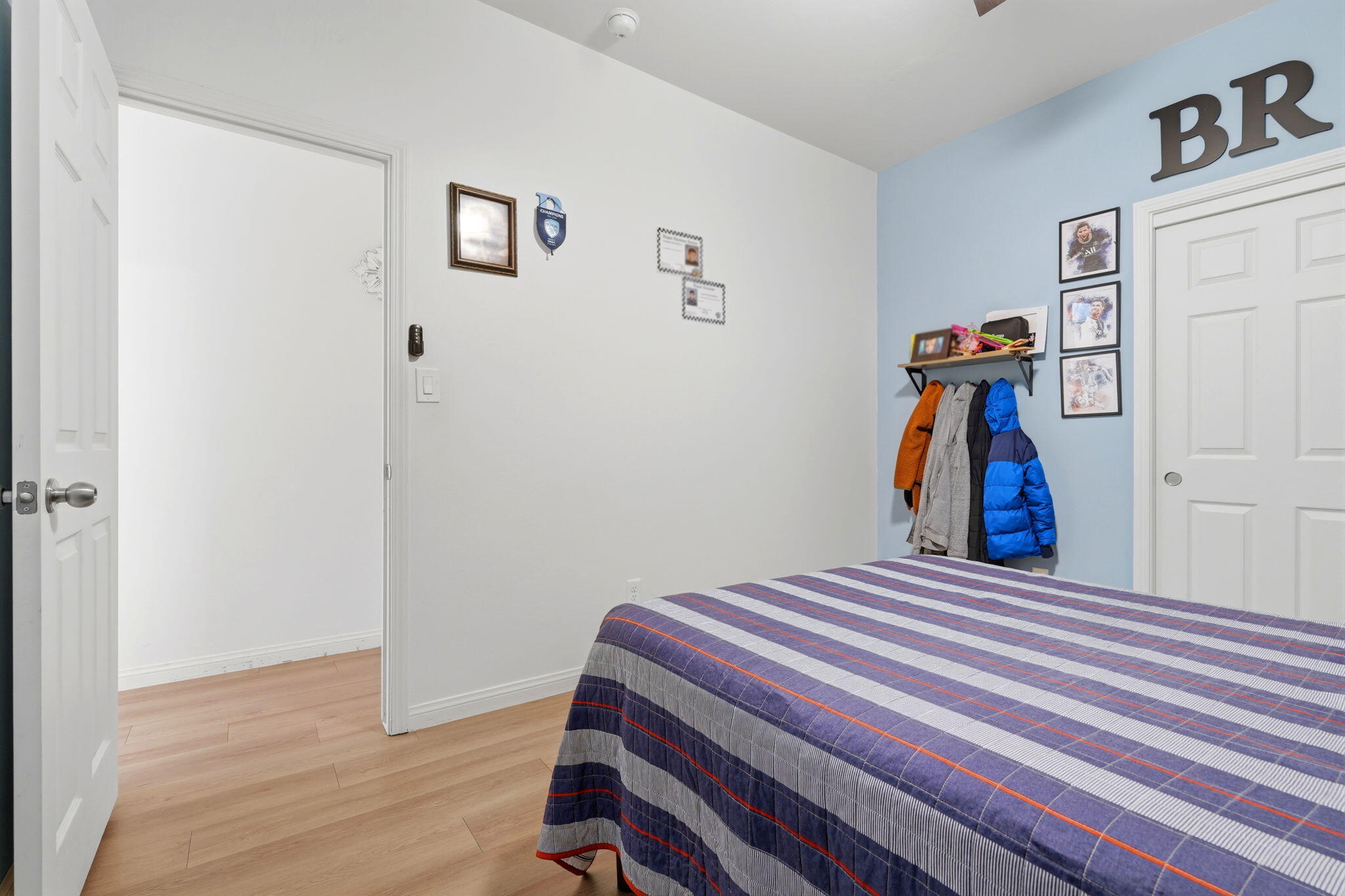 1037 Royal Oak St, Porterville, CA 93257