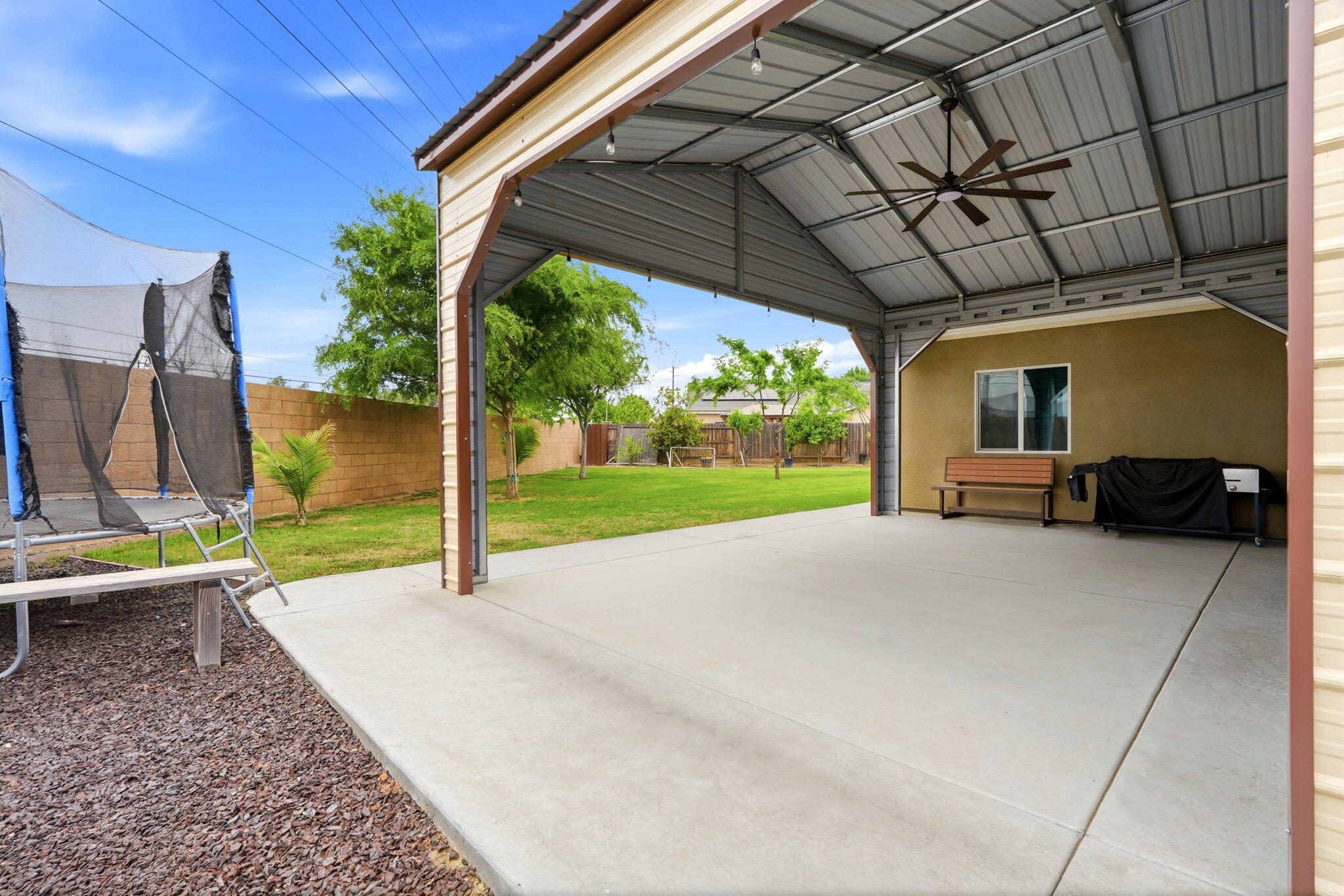 1037 Royal Oak St, Porterville, CA 93257