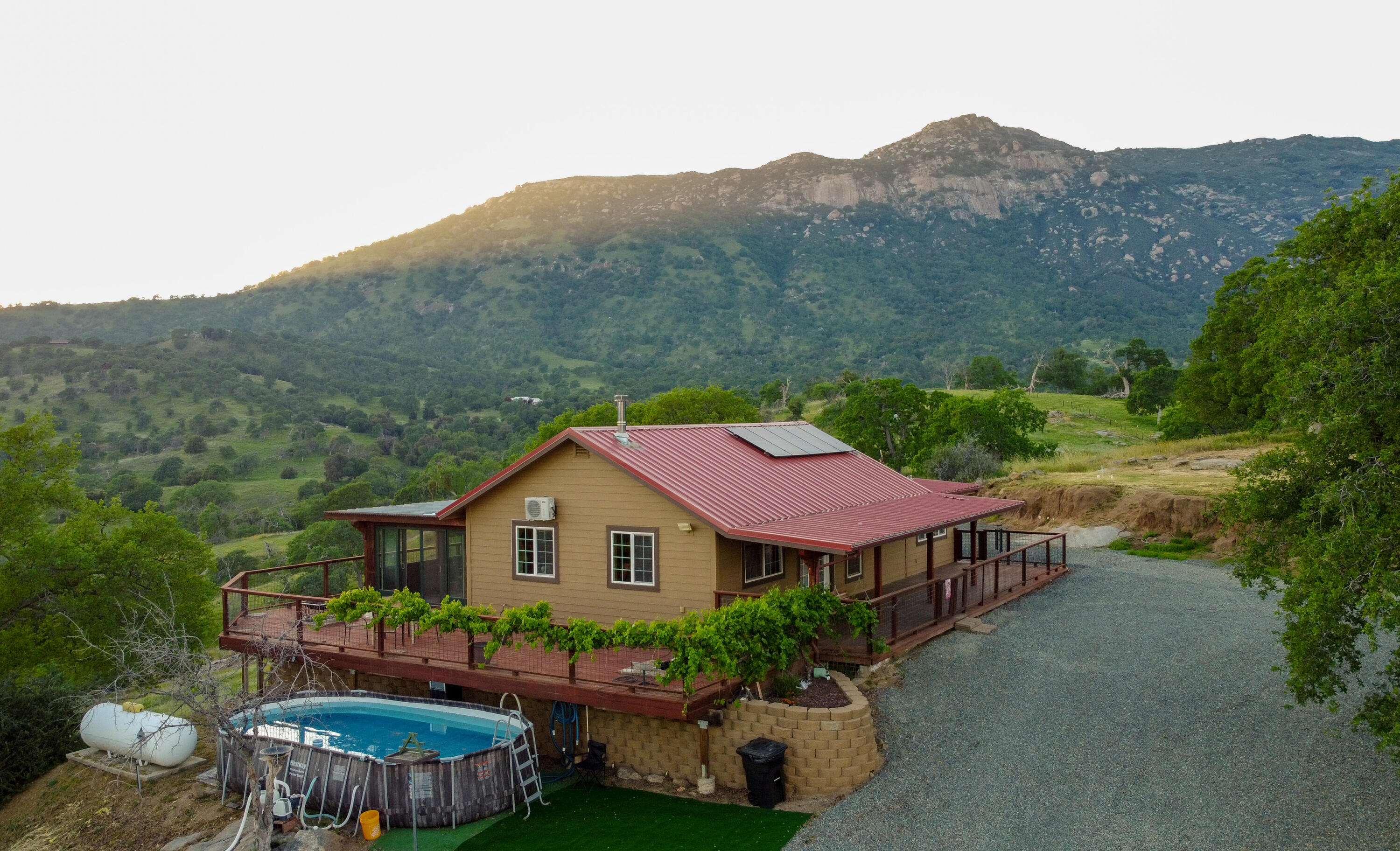 41652 Yokohl Valley Dr #A, Springville, CA 93265