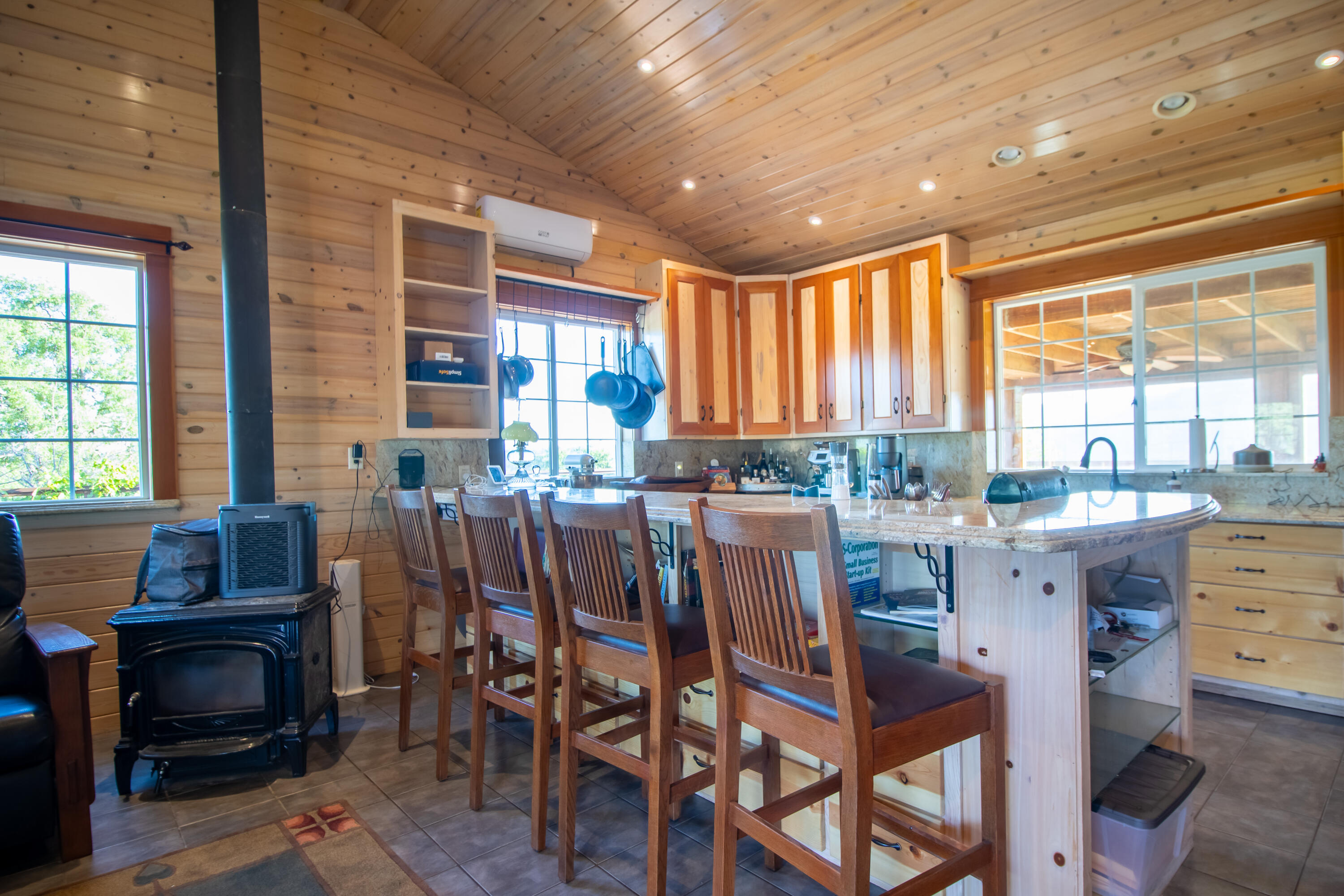 41652 Yokohl Valley Dr #A, Springville, CA 93265