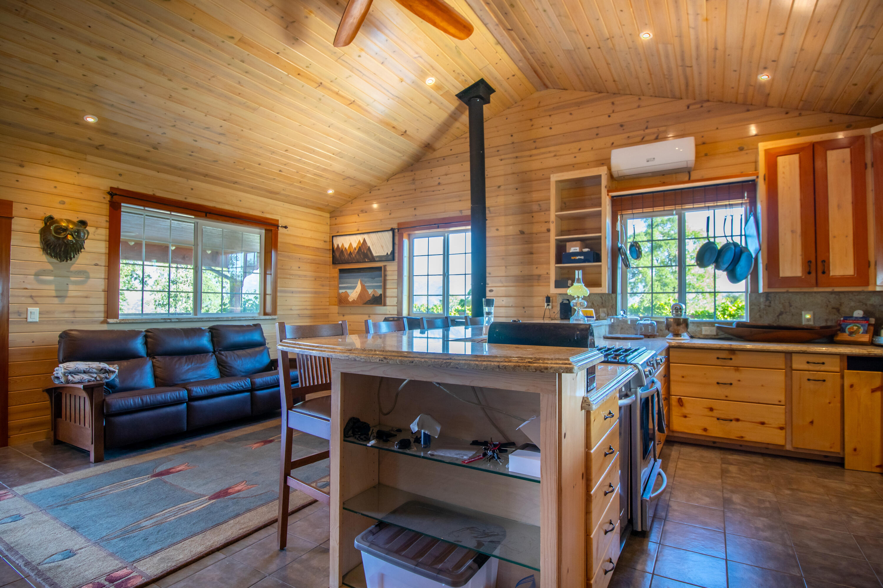 41652 Yokohl Valley Dr #A, Springville, CA 93265