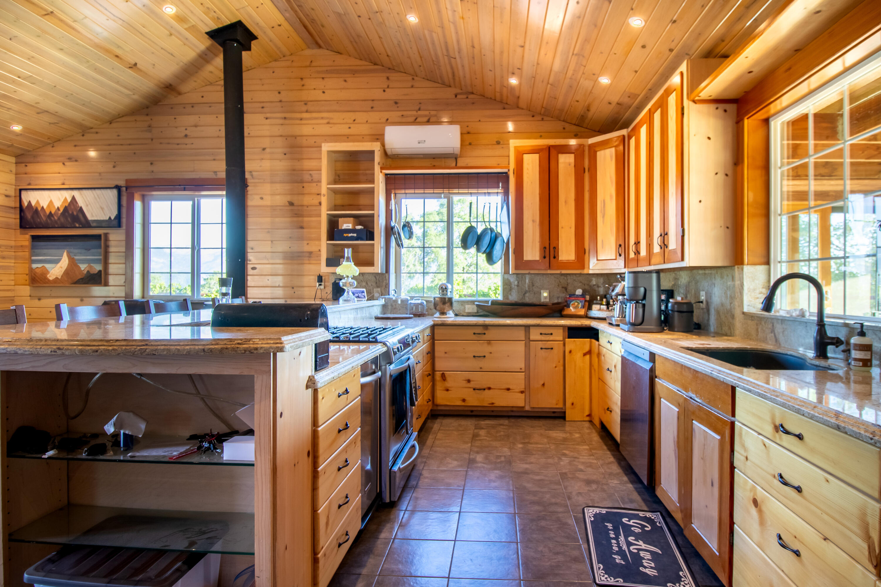 41652 Yokohl Valley Dr #A, Springville, CA 93265