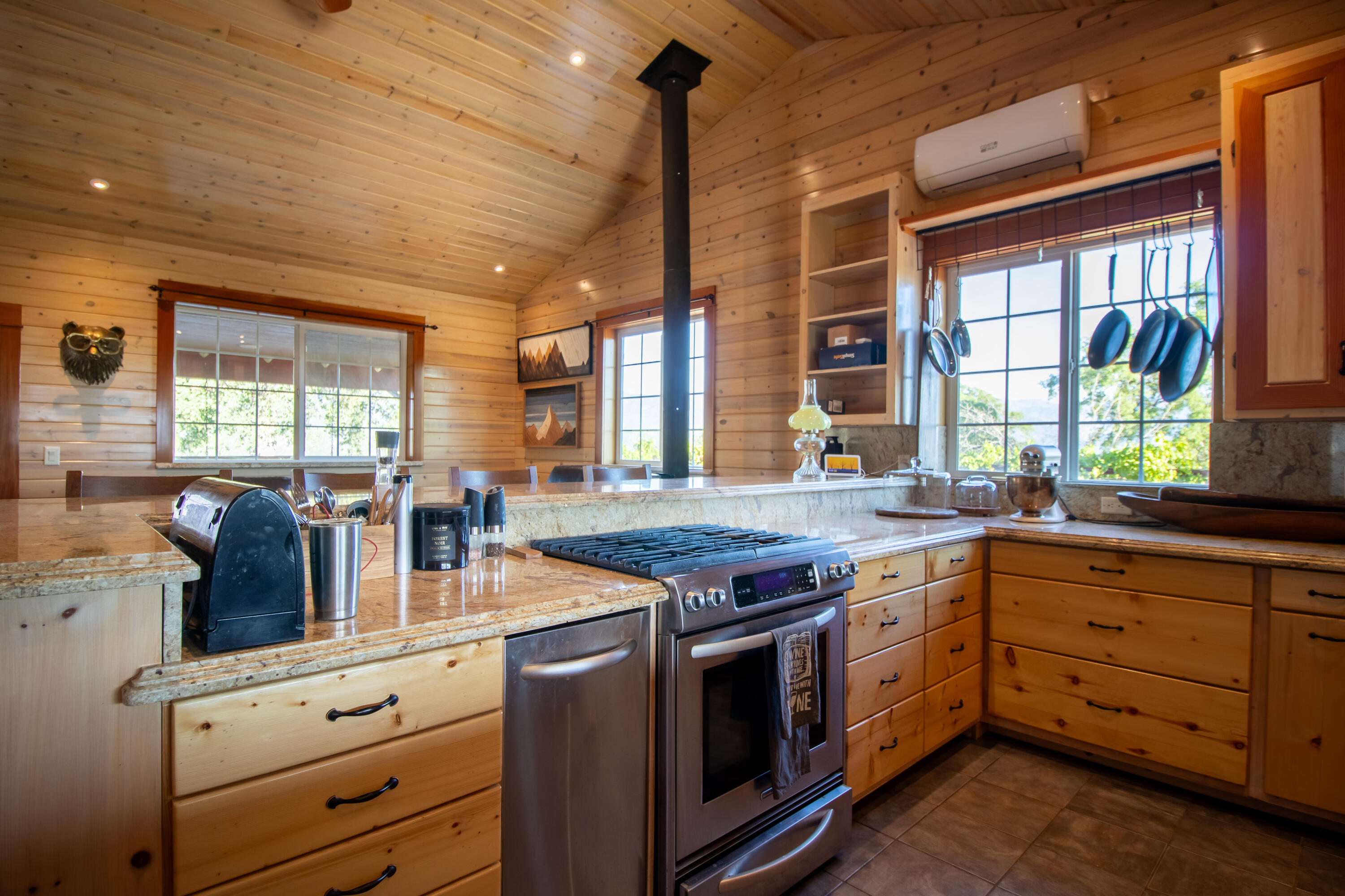 41652 Yokohl Valley Dr #A, Springville, CA 93265