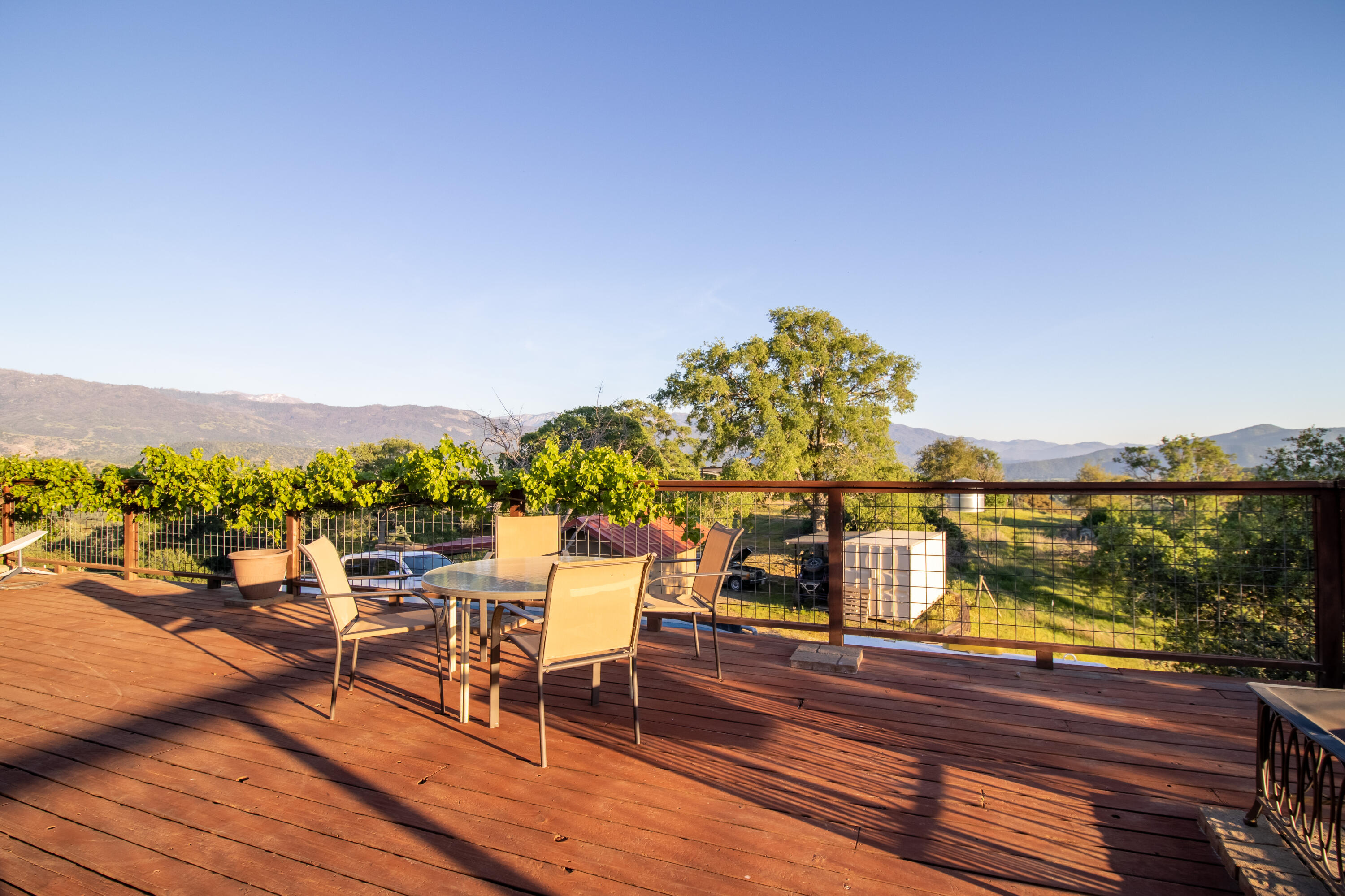 41652 Yokohl Valley Dr #A, Springville, CA 93265