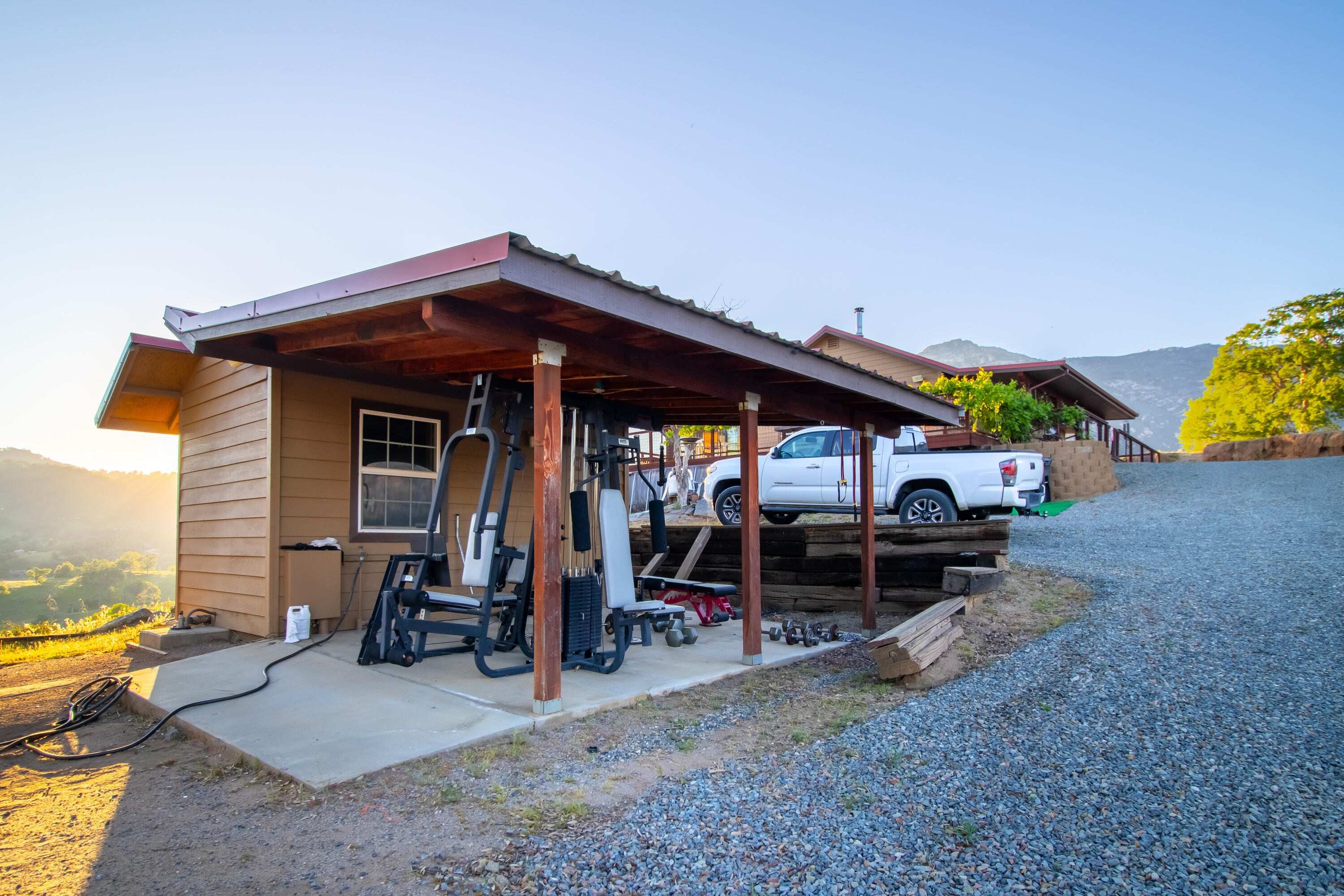 41652 Yokohl Valley Dr #A, Springville, CA 93265