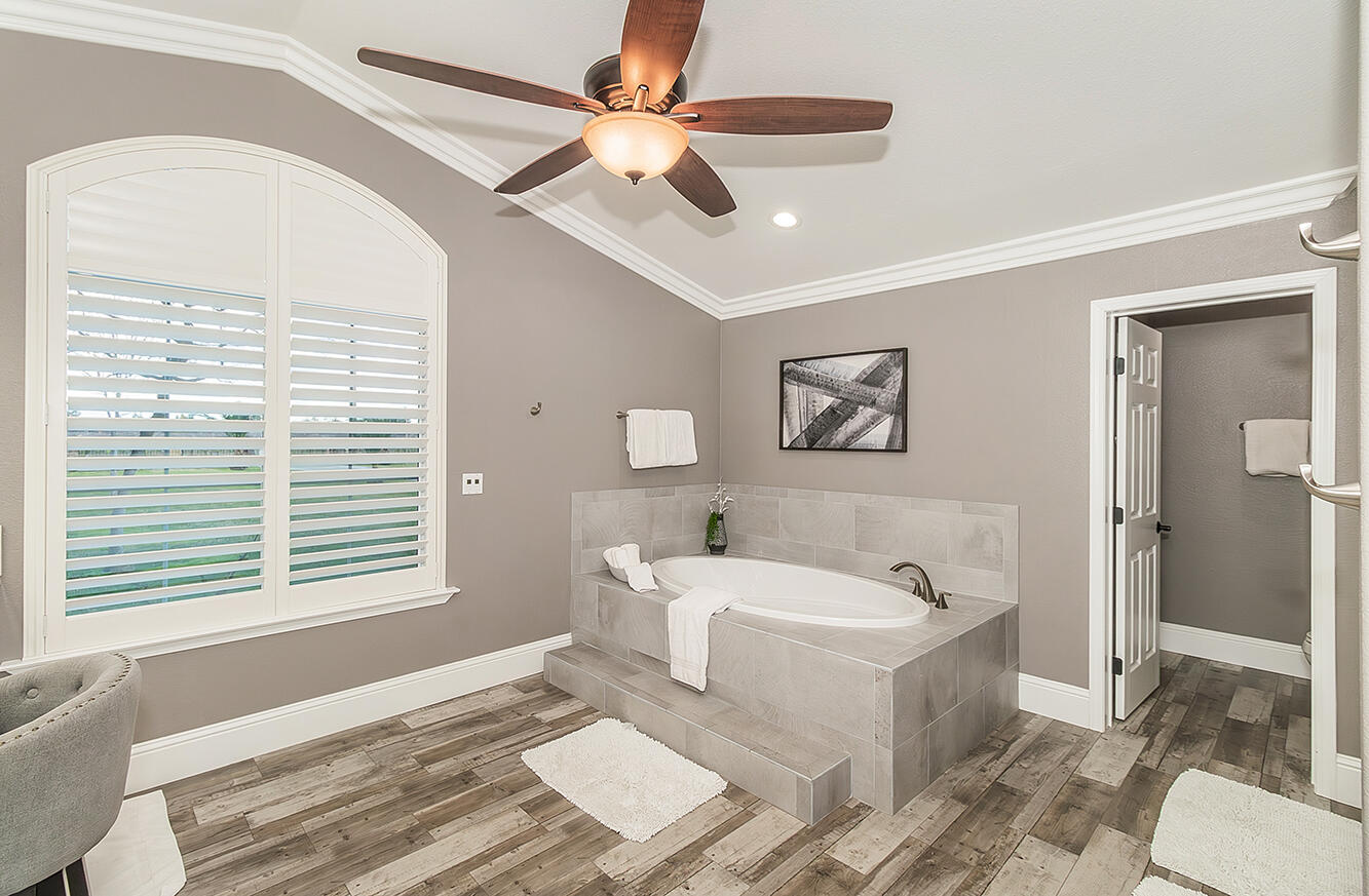 7010 S Frankwood Ave, Reedley, CA 93654