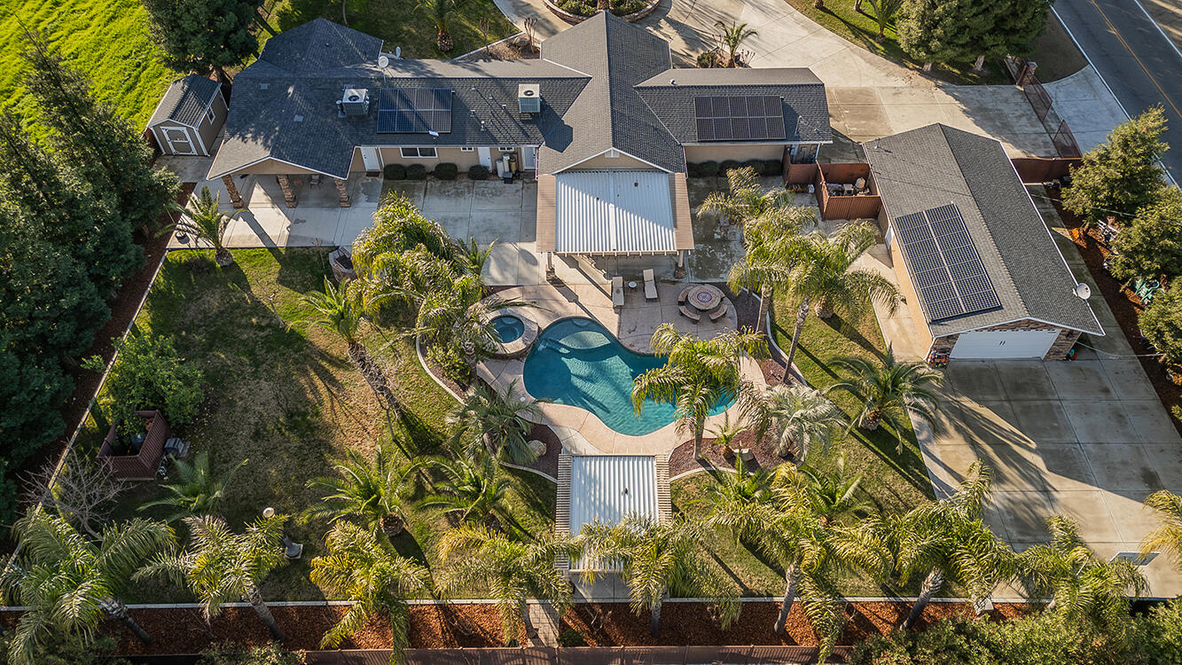 7010 S Frankwood Ave, Reedley, CA 93654