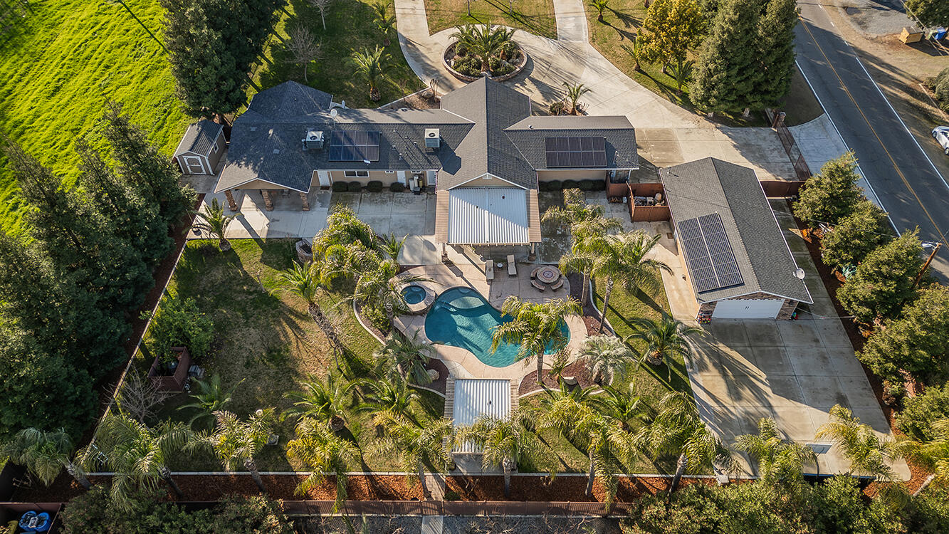 7010 S Frankwood Ave, Reedley, CA 93654