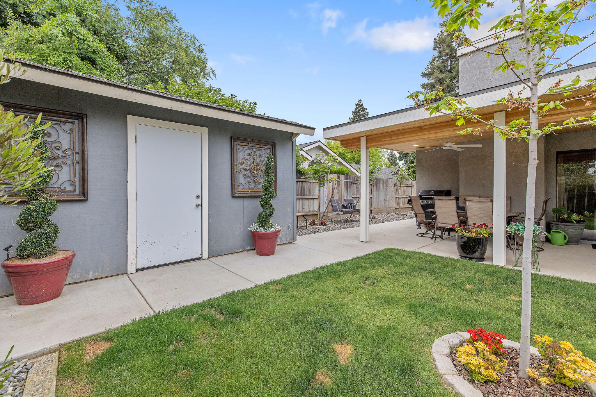 1443 E Vassar Dr, Visalia, CA 93292