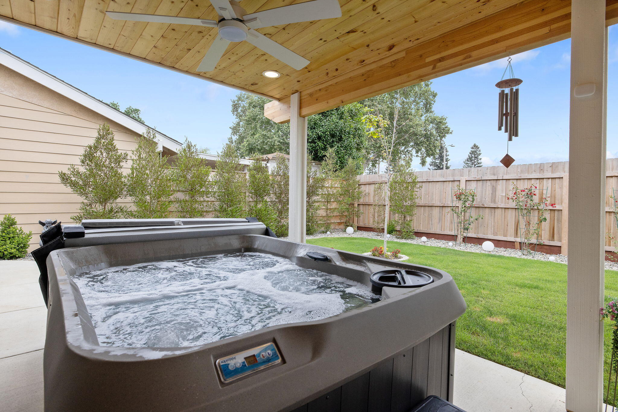 1443 E Vassar Dr, Visalia, CA 93292