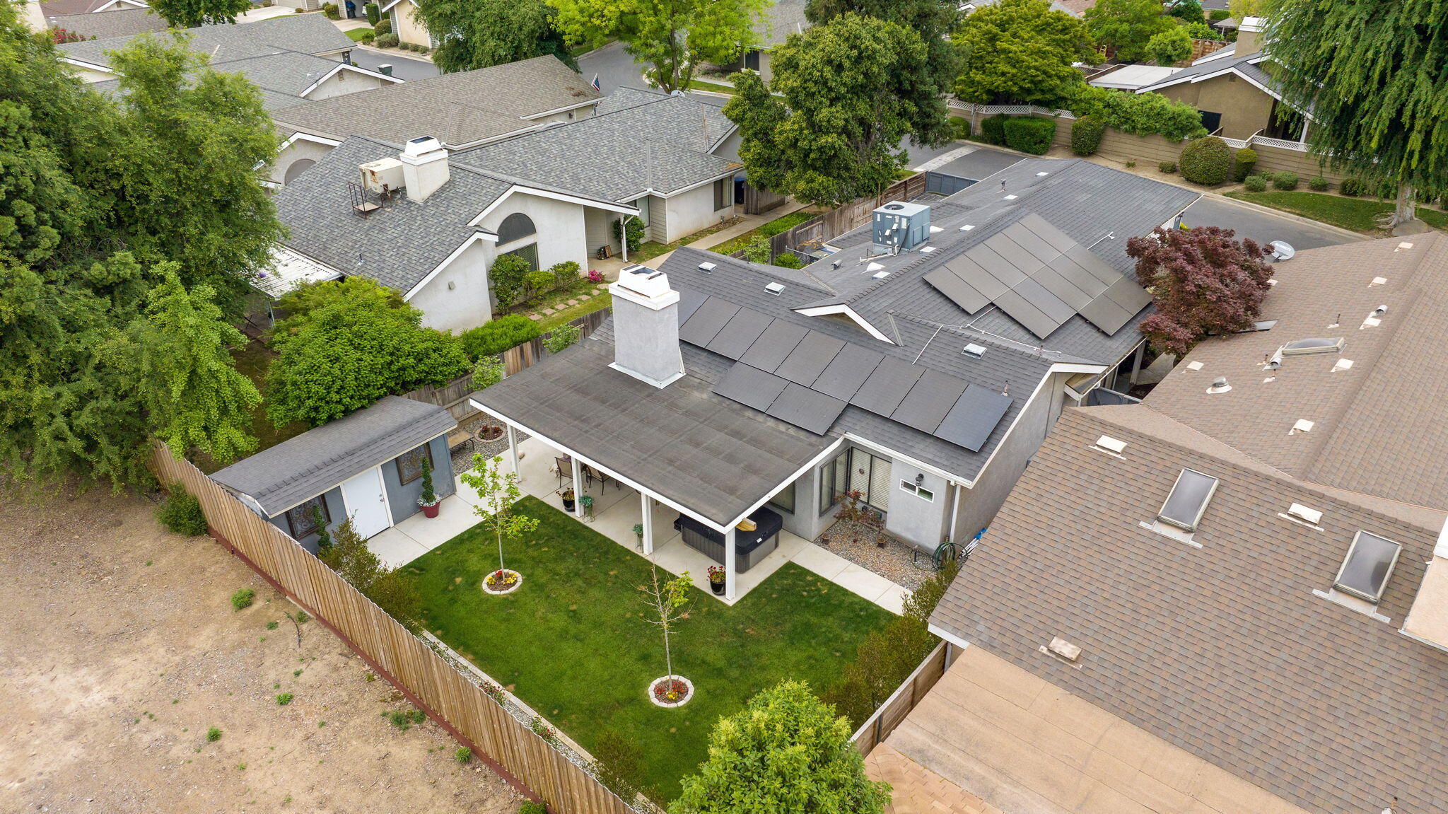 1443 E Vassar Dr, Visalia, CA 93292