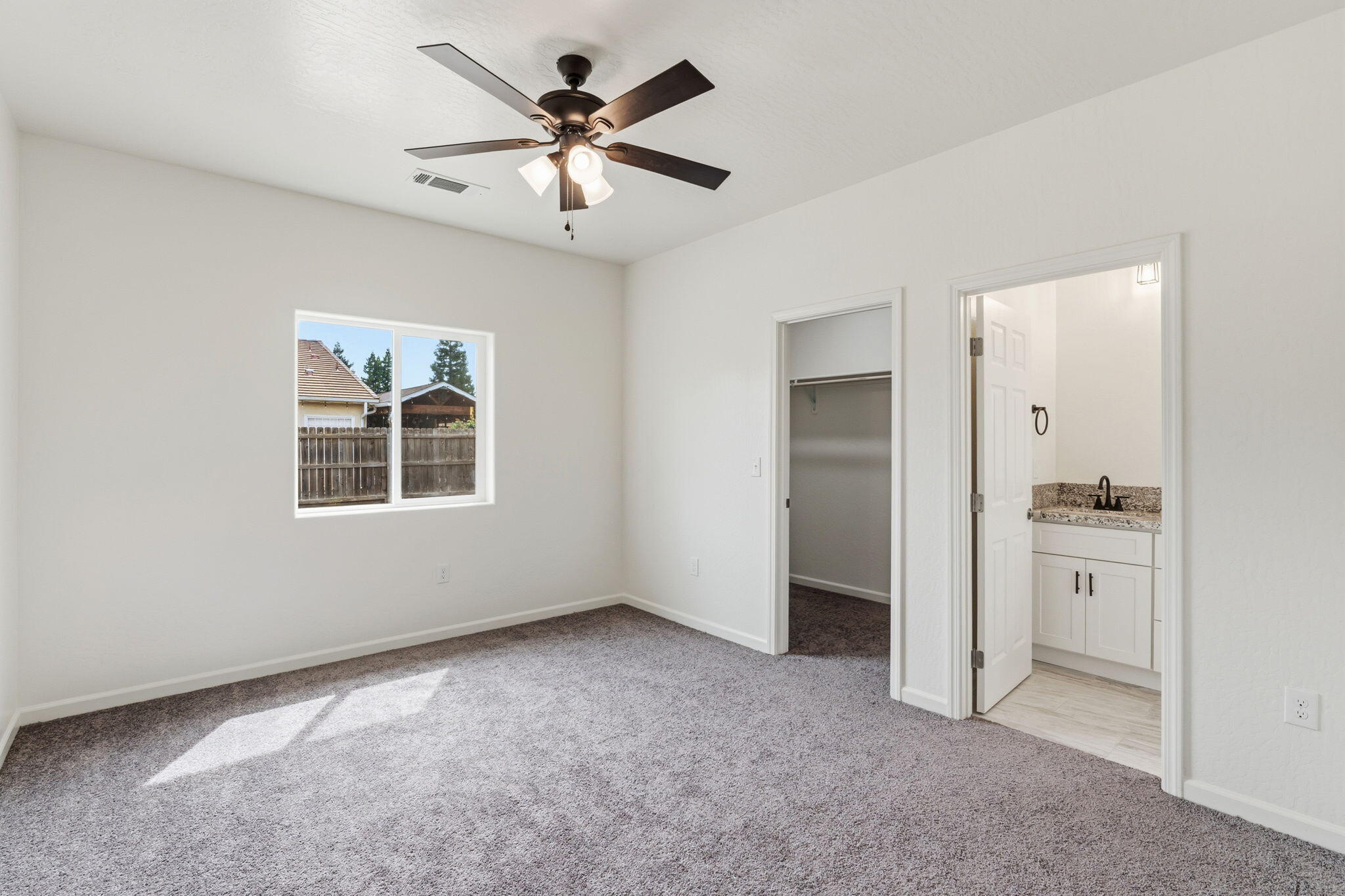 3441 E Douglas Ave, Visalia, CA 93292