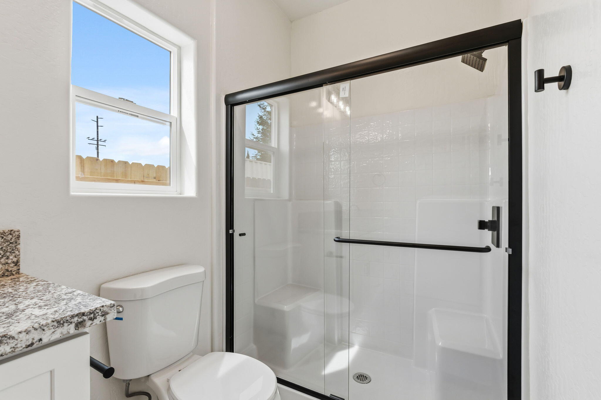 3441 E Douglas Ave, Visalia, CA 93292